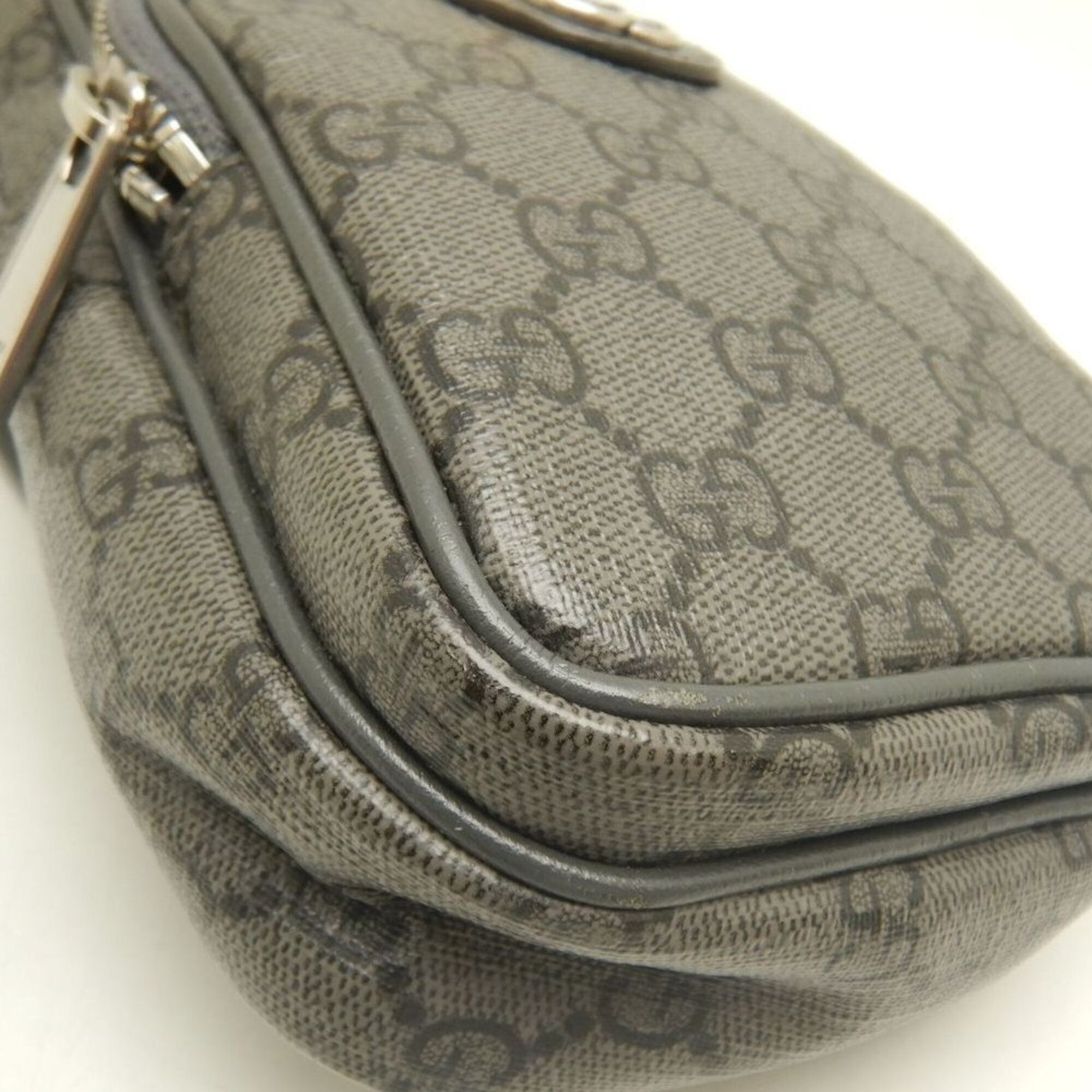 Gucci Gray Gg Supreme Canvas Sling Bag (Pre-Owned)