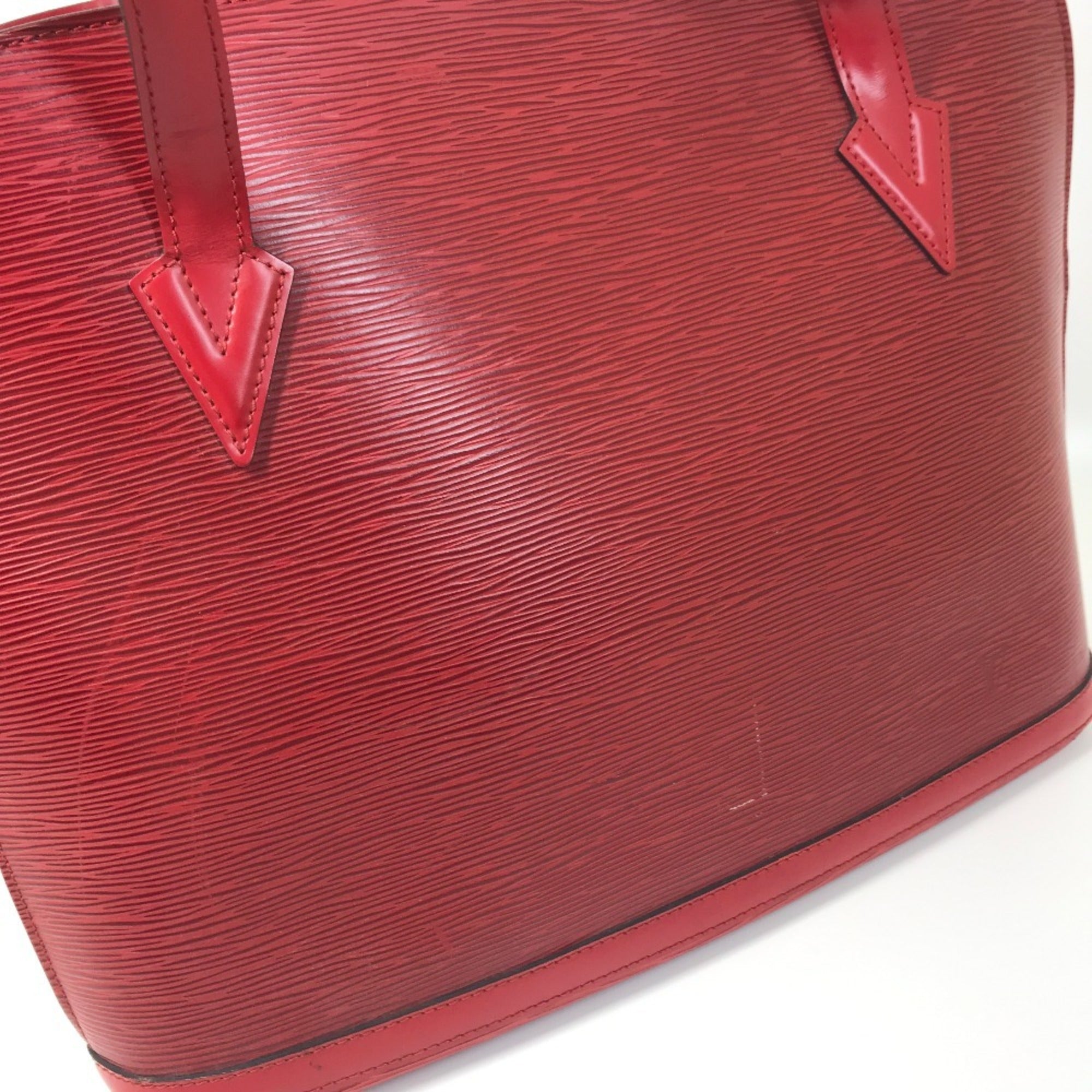Louis Vuitton Castilian Red Red Color Epi Leather Shoulder Bag (Pre-Owned)
