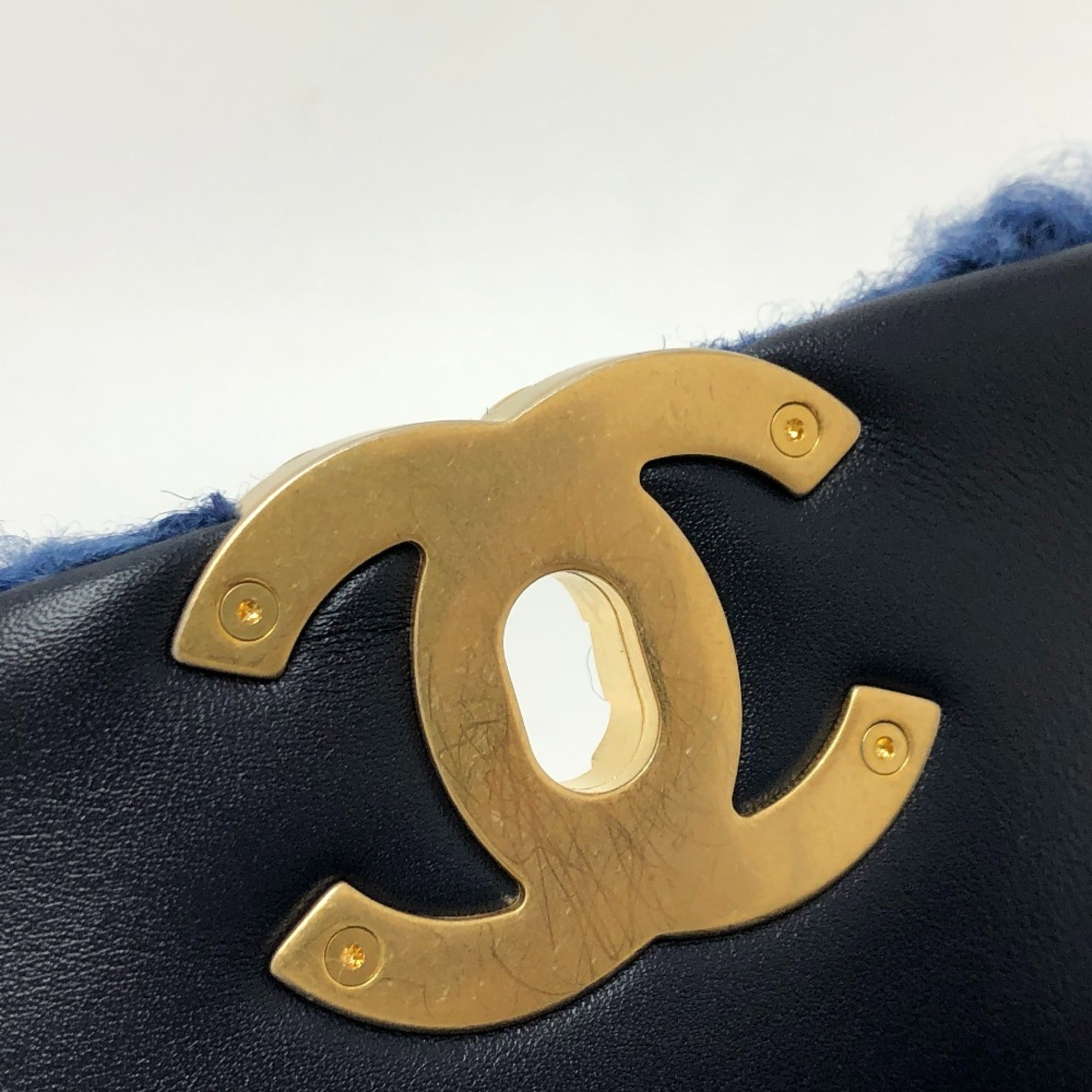 Chanel Blue Shoulder Bag (Pre-Owned)