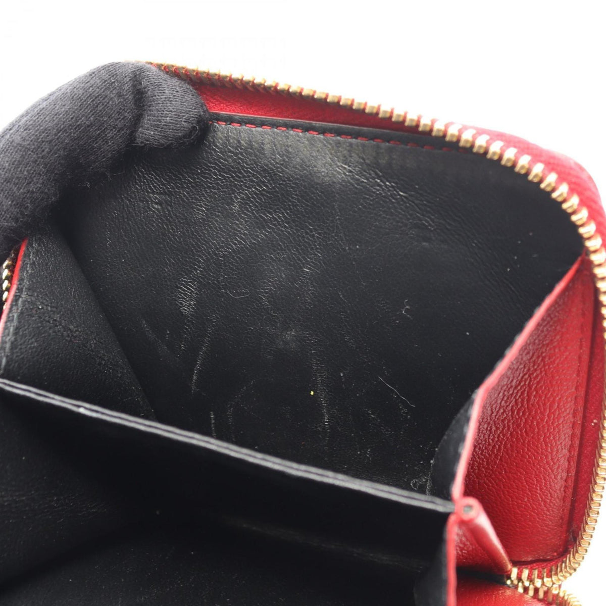 Yves Saint Laurent Red Color Leather Wallet (Bi-Fold) (Pre-Owned)