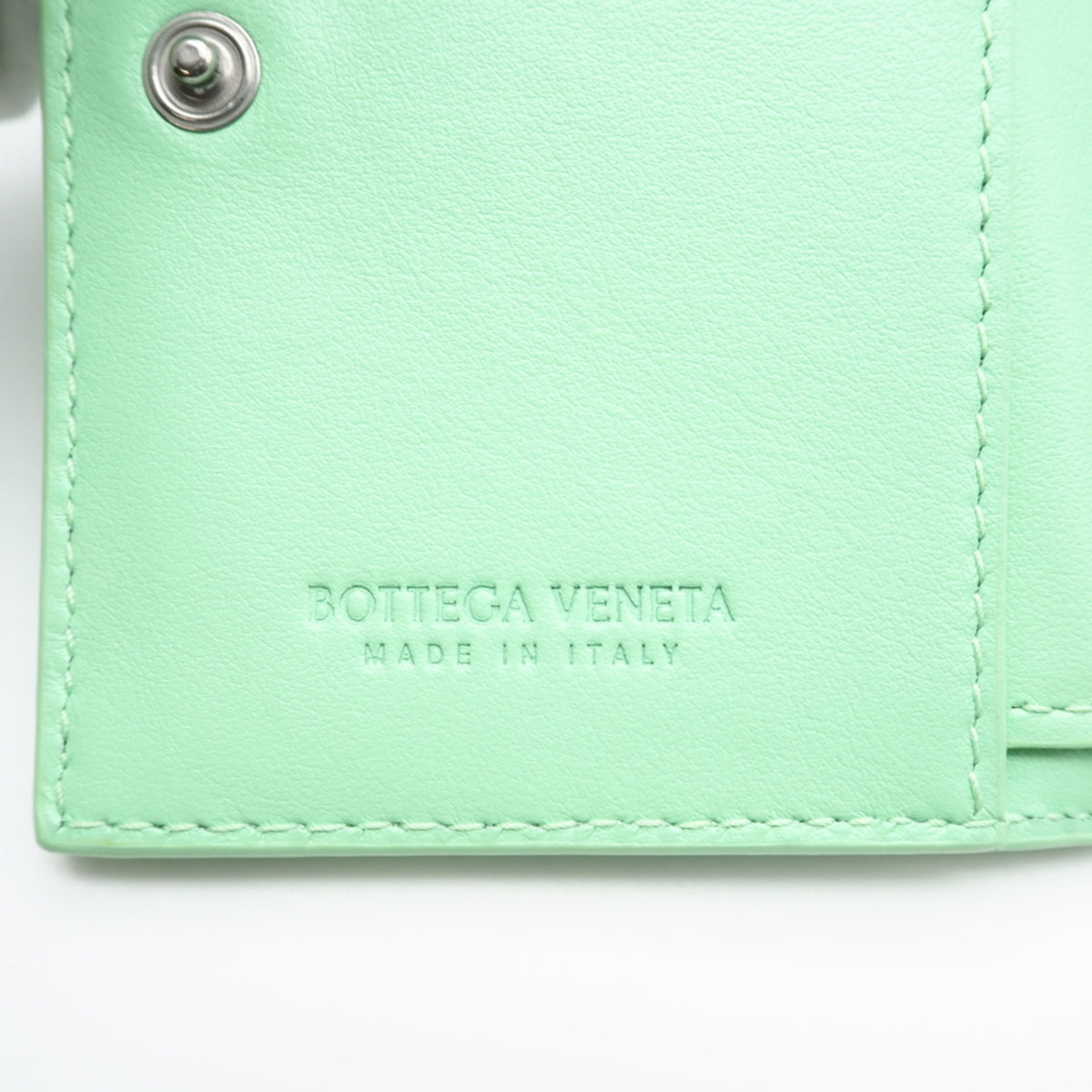 Bottega Veneta Intrecciato Green Intrecciato Wallet (Bi-Fold) (Pre-Owned)