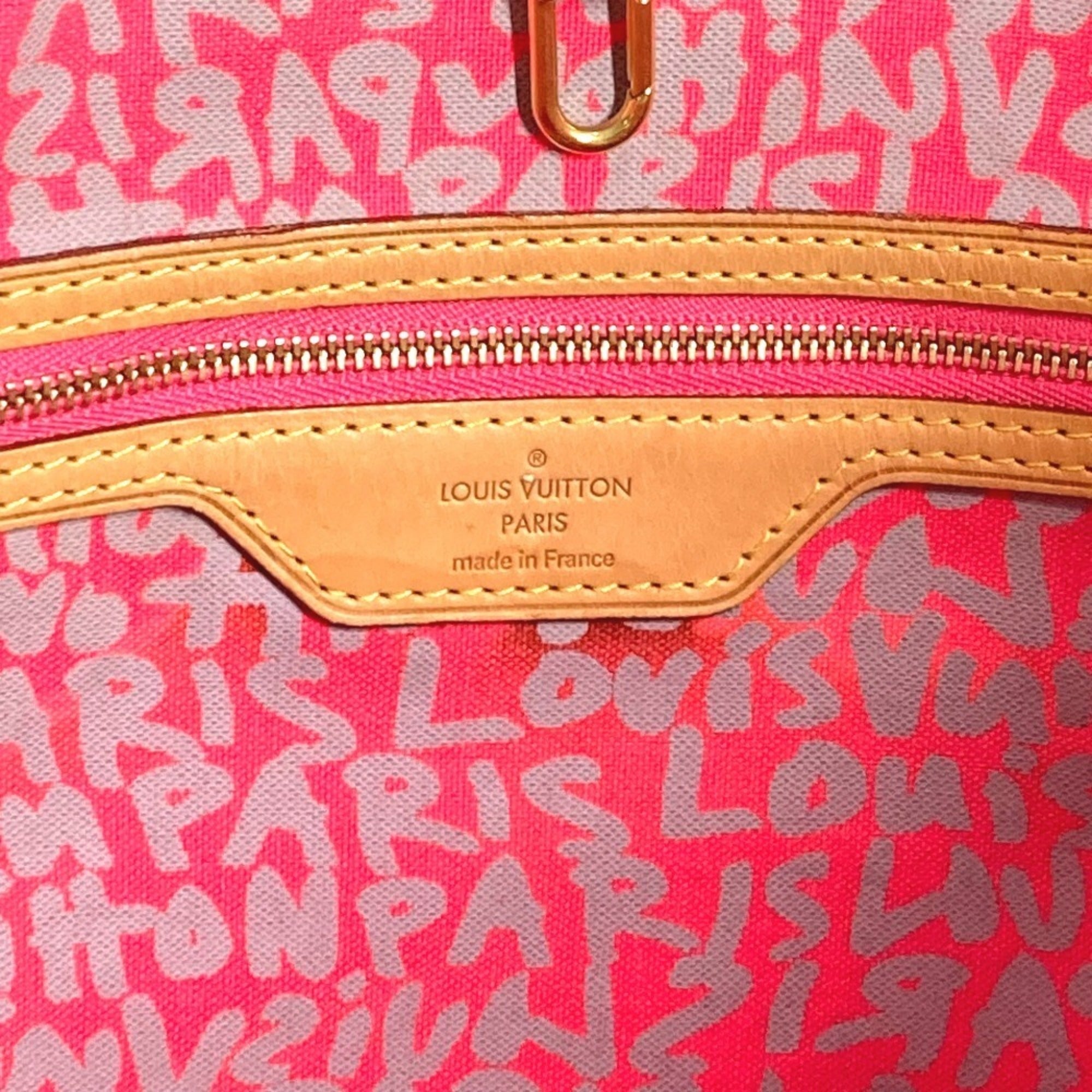 Louis Vuitton Fuchsia Pink Galle Pink Monogram Graffiti Shoulder Bag Tote Bag (Pre-Owned)