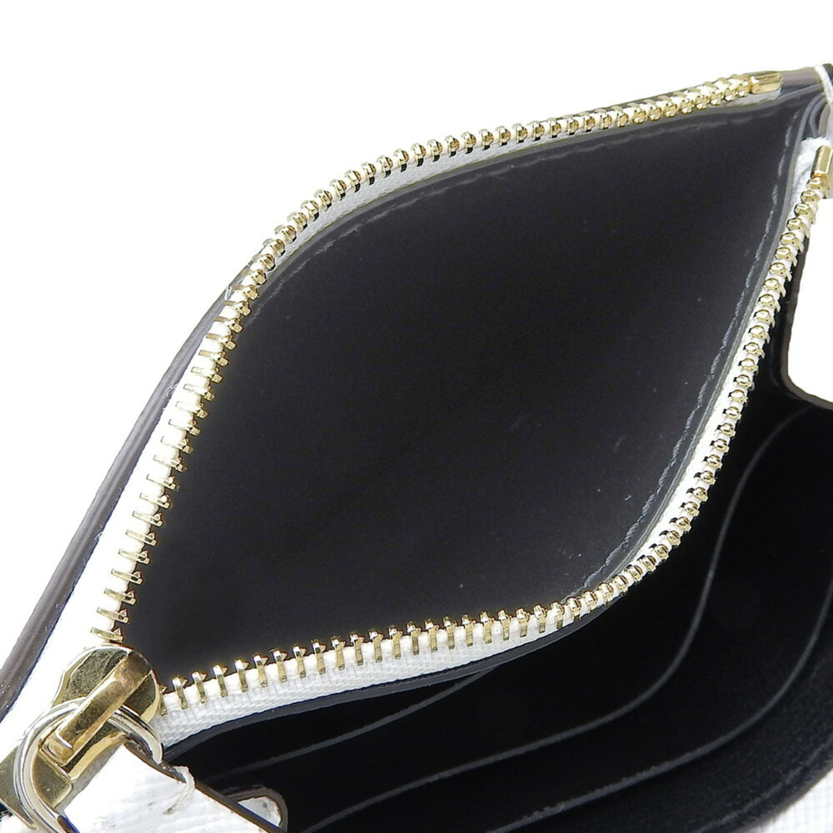Cartier White Leather Coin Purse/Coin Case (Pre-Owned)