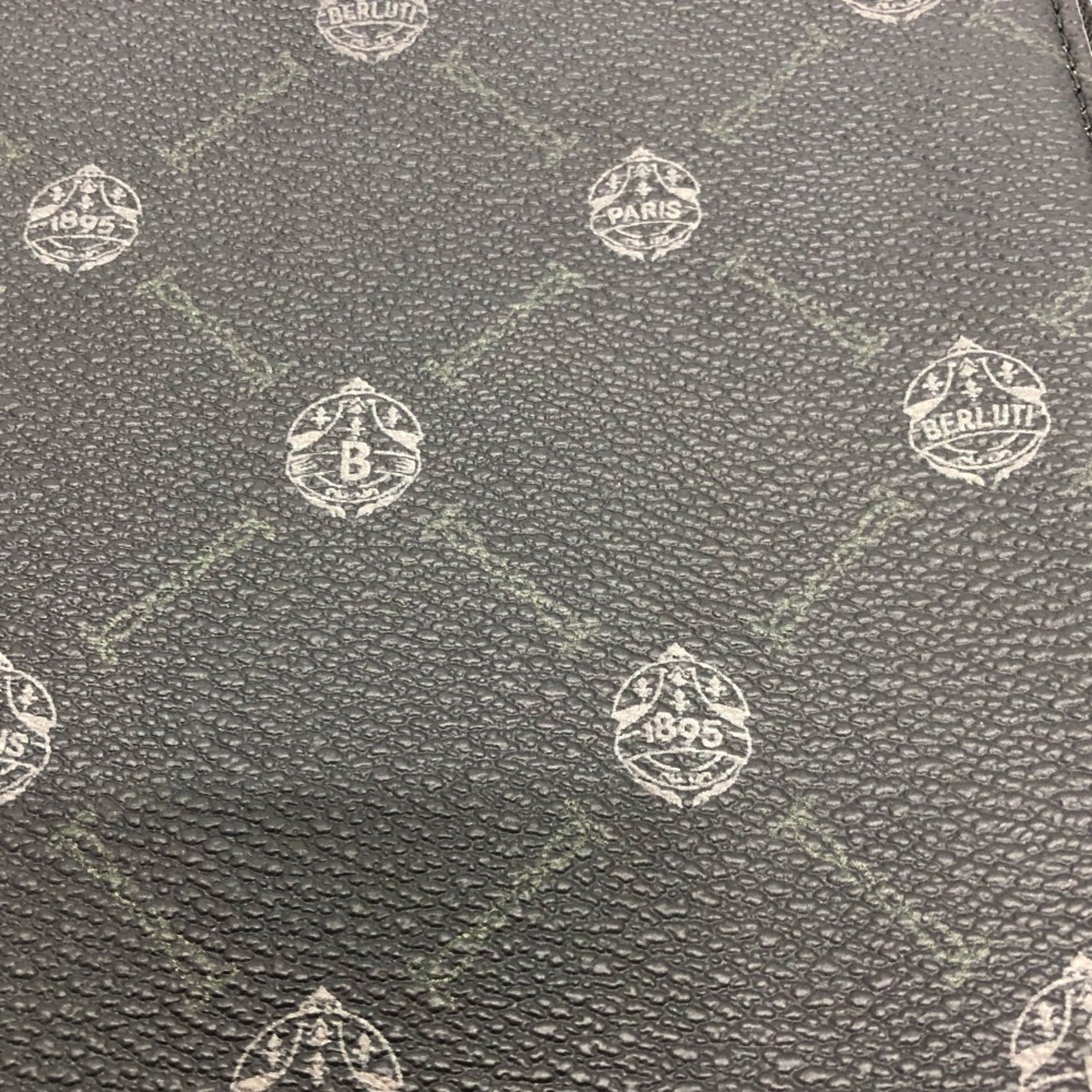 Berluti Black Leather Clutch Bag (Pre-Owned)