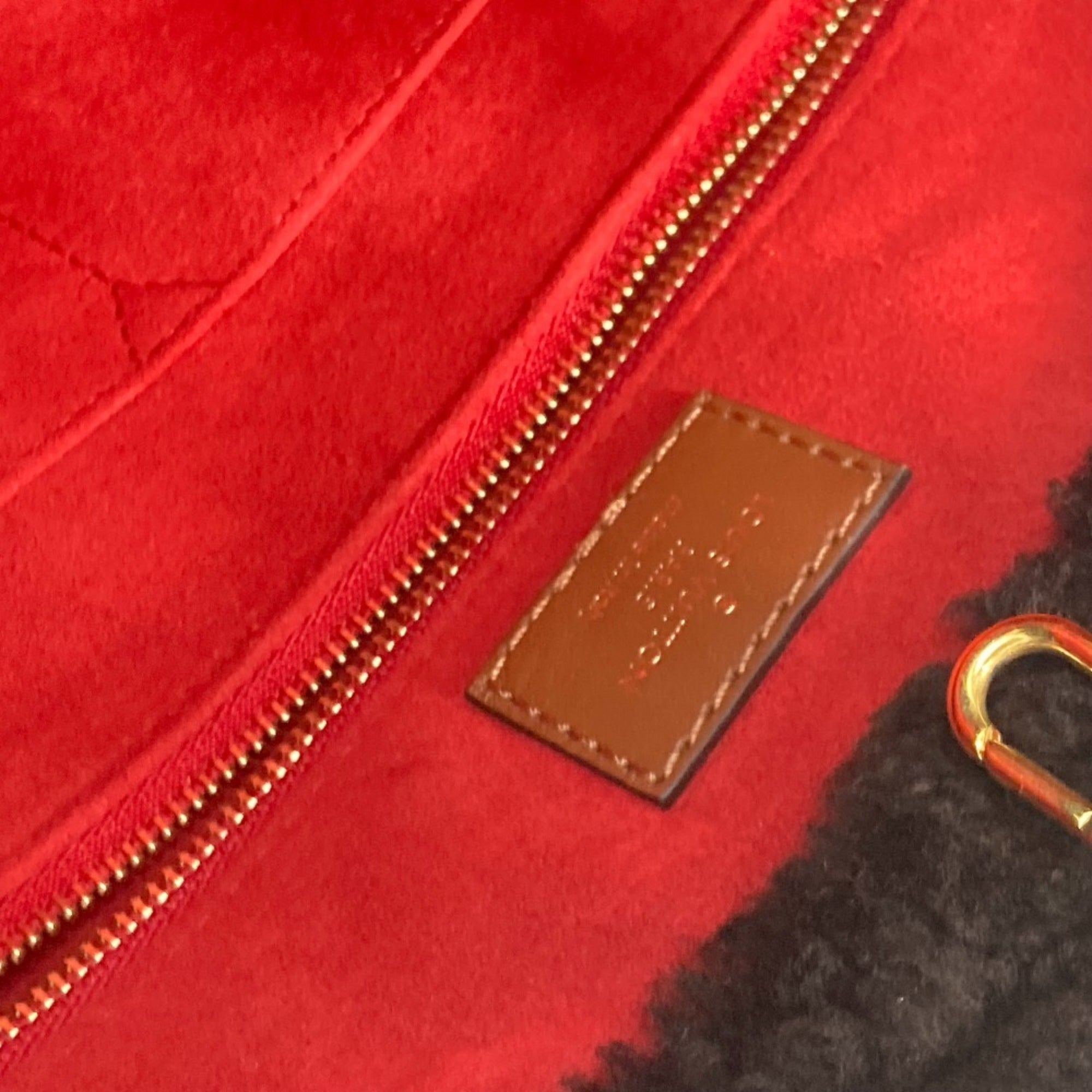 Louis Vuitton Brown Leather Shoulder Bag (Pre-Owned)