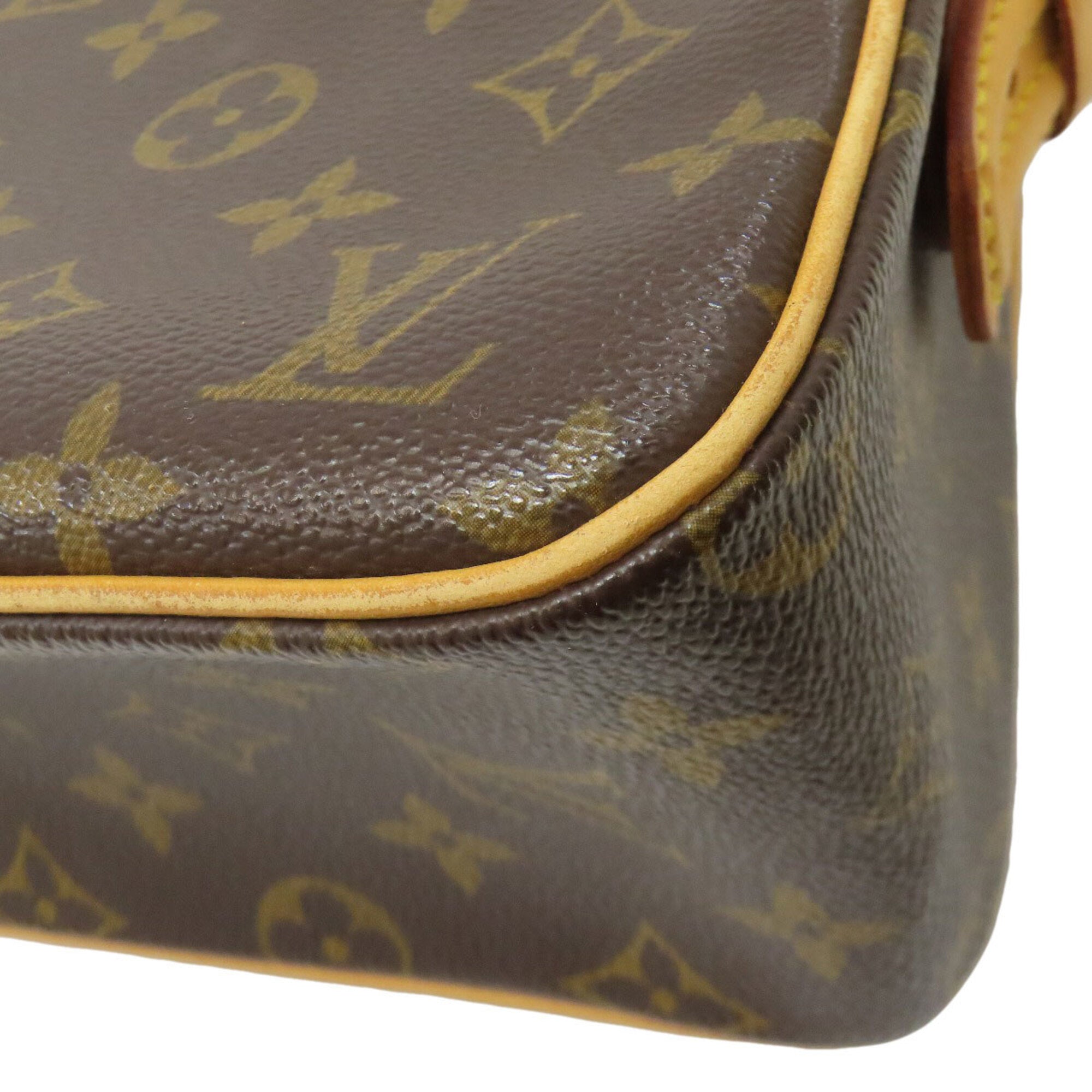 Louis Vuitton Monogram Monogram Shoulder Bag (Pre-Owned)