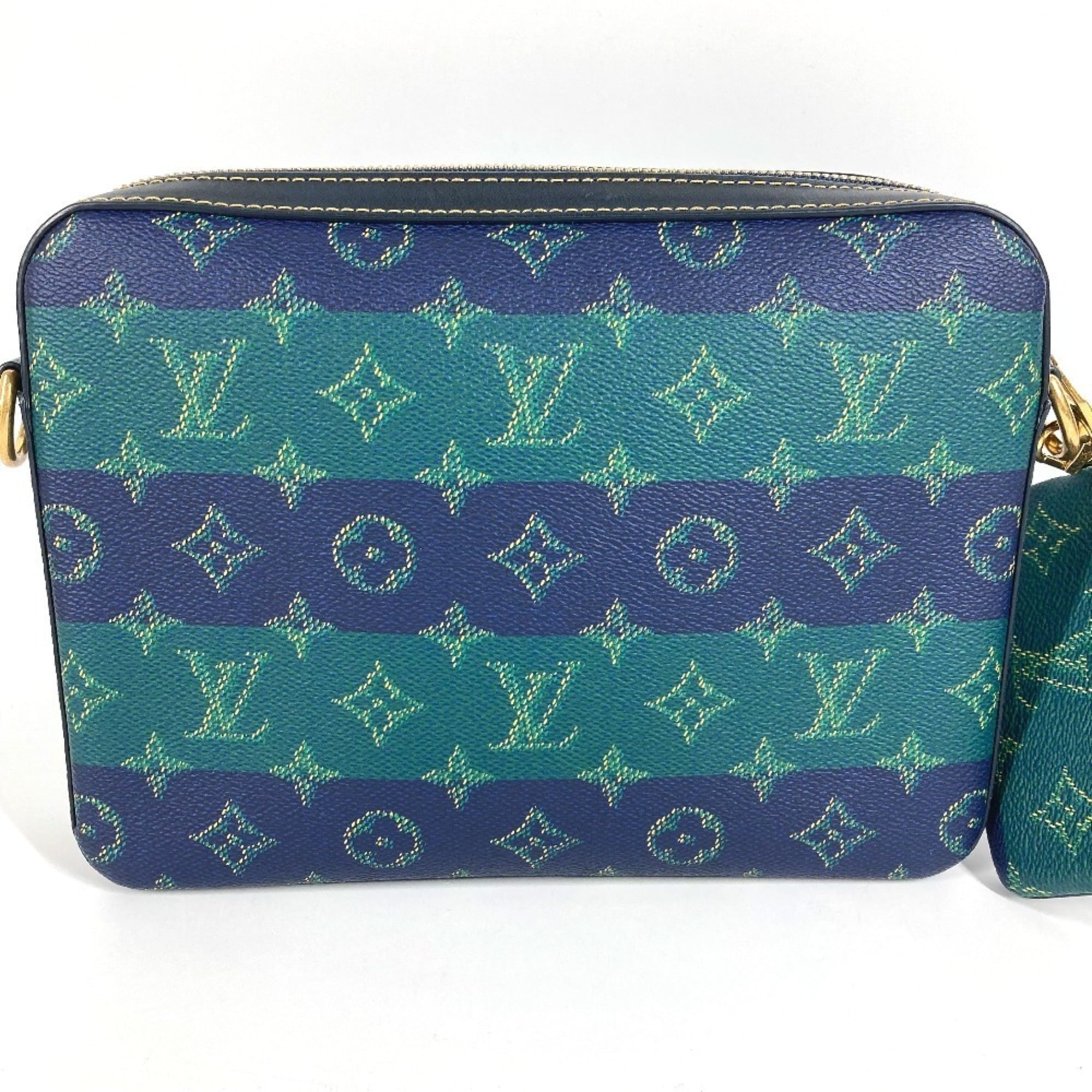 Louis Vuitton Blue Green Clutch Bag (Pre-Owned)