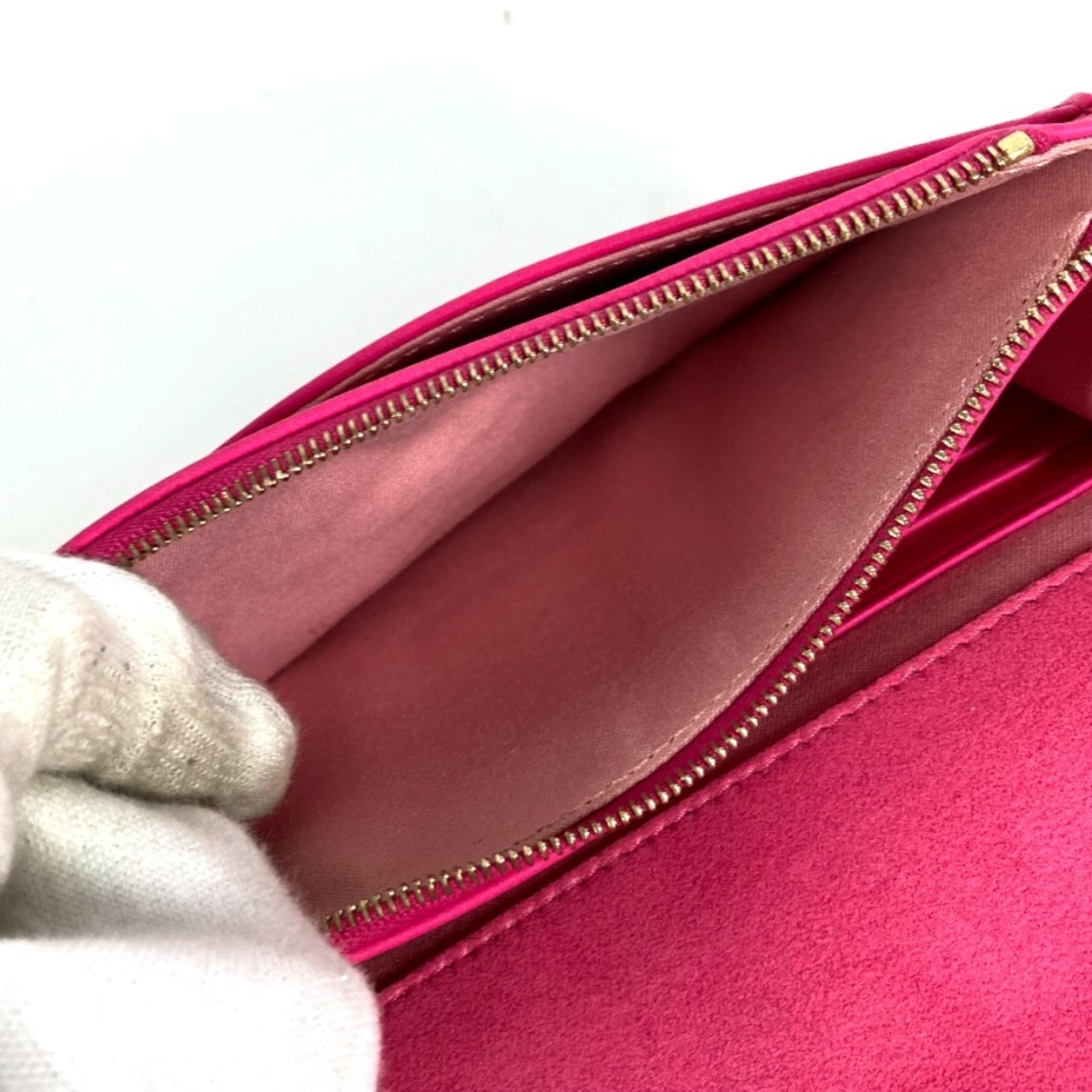 Fendi Pink Leather Chain/Shoulder Wallet (Pre-Owned)