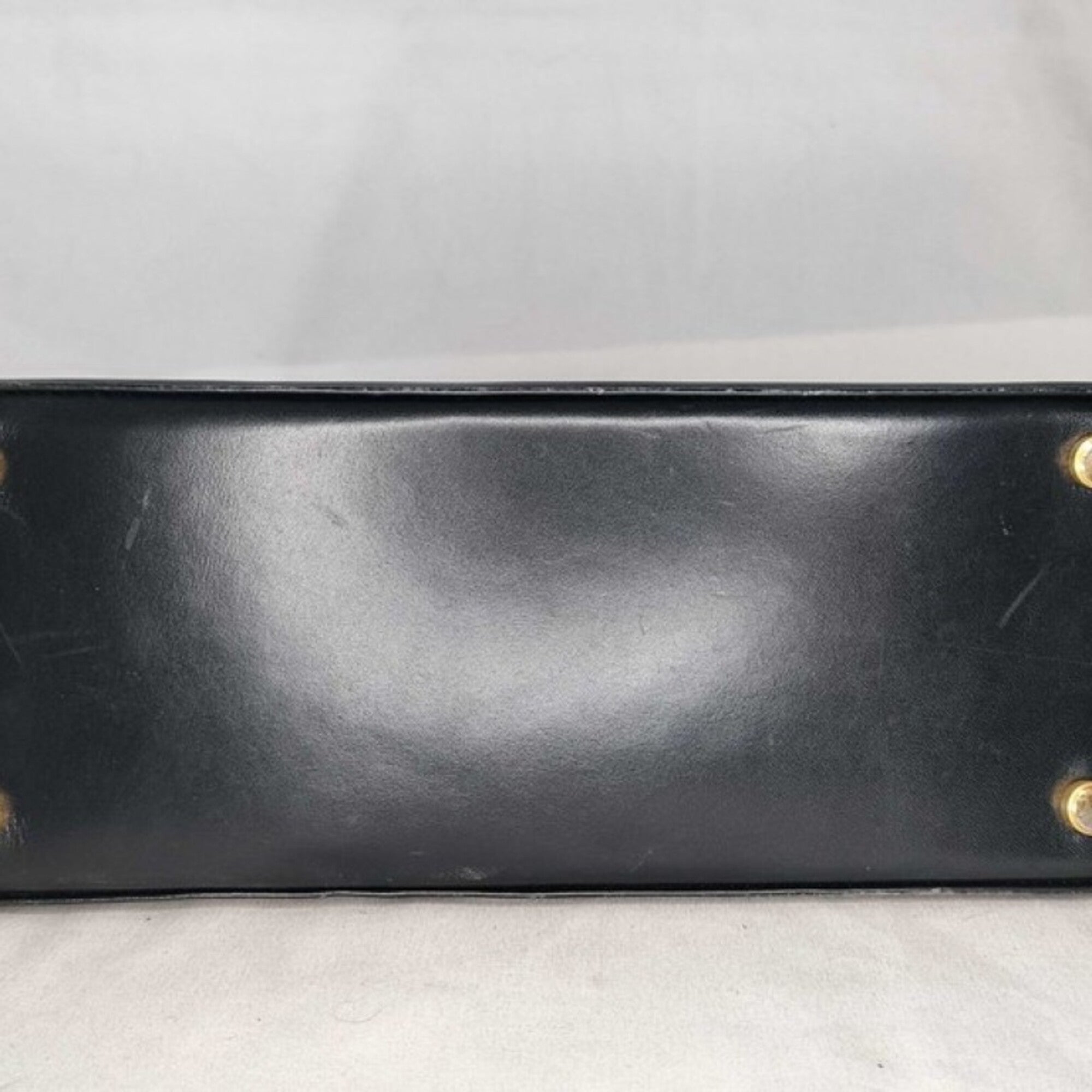 Salvatore Ferragamo Navy Leather Handbag (Pre-Owned)