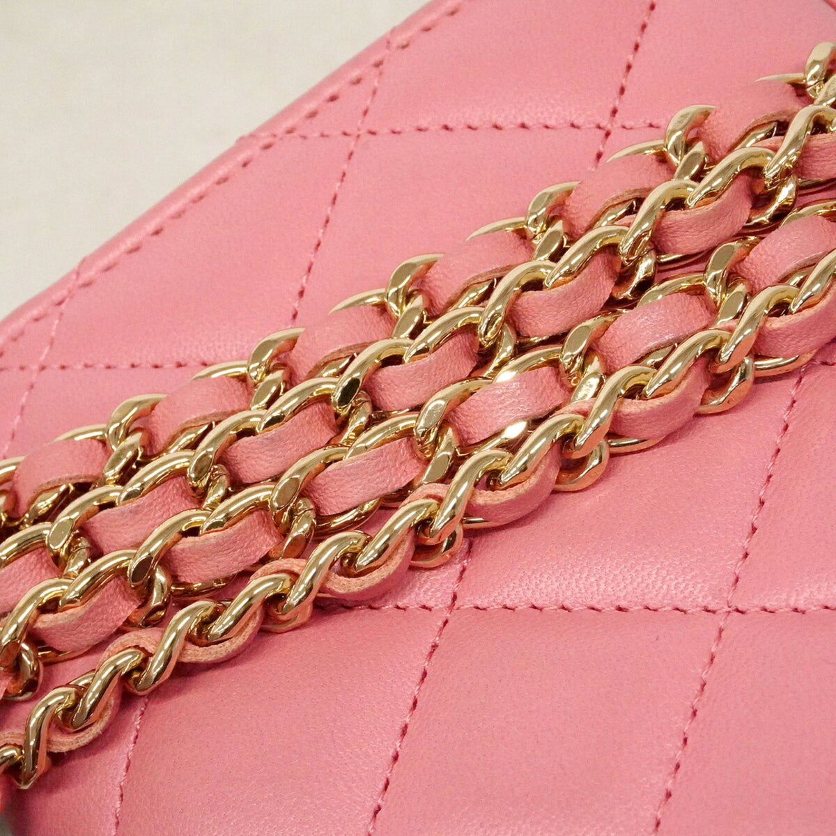 Chanel Pink Leather Handbag (Pre-Owned)