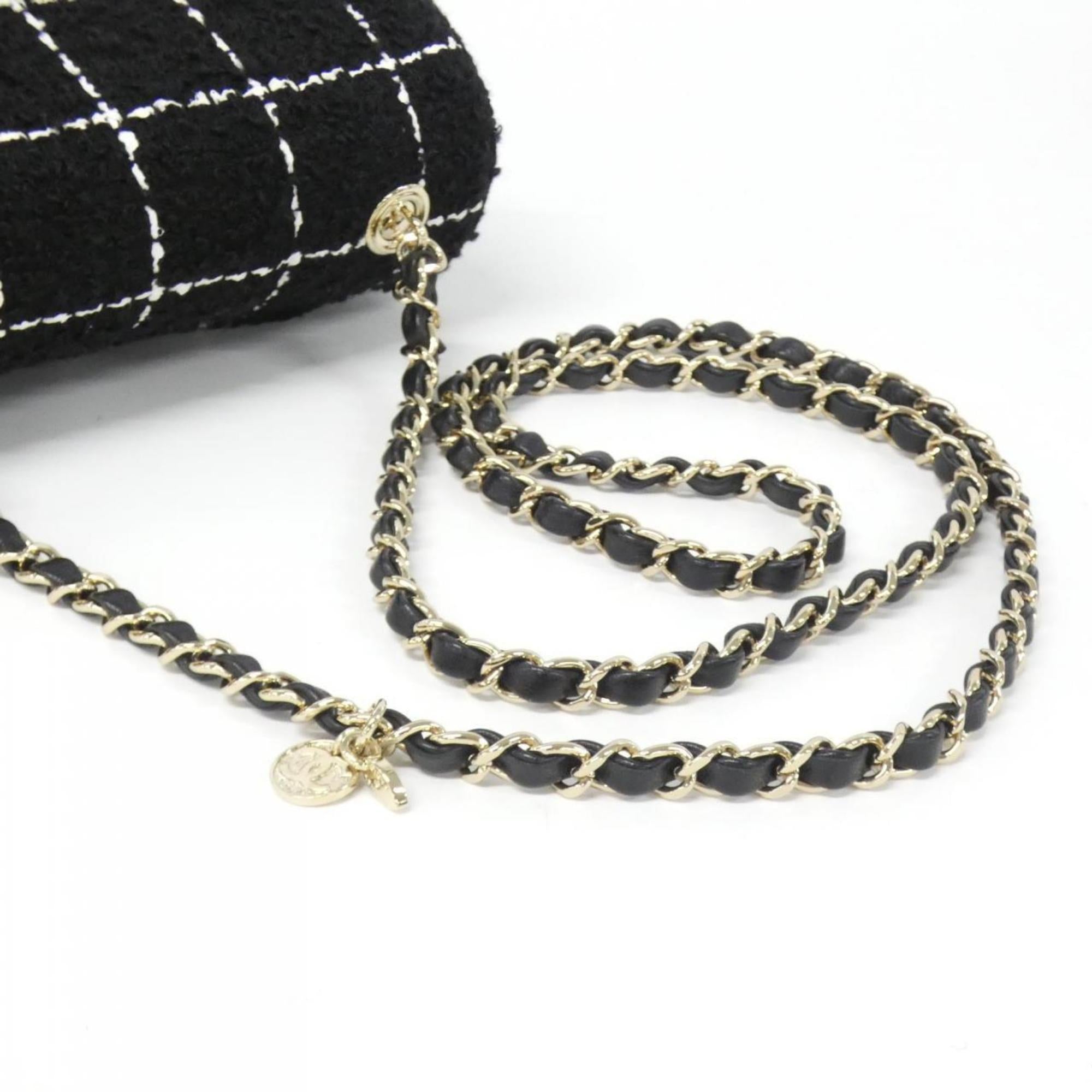 Chanel Black Wool Shoulder Bag (Pre-Owned)