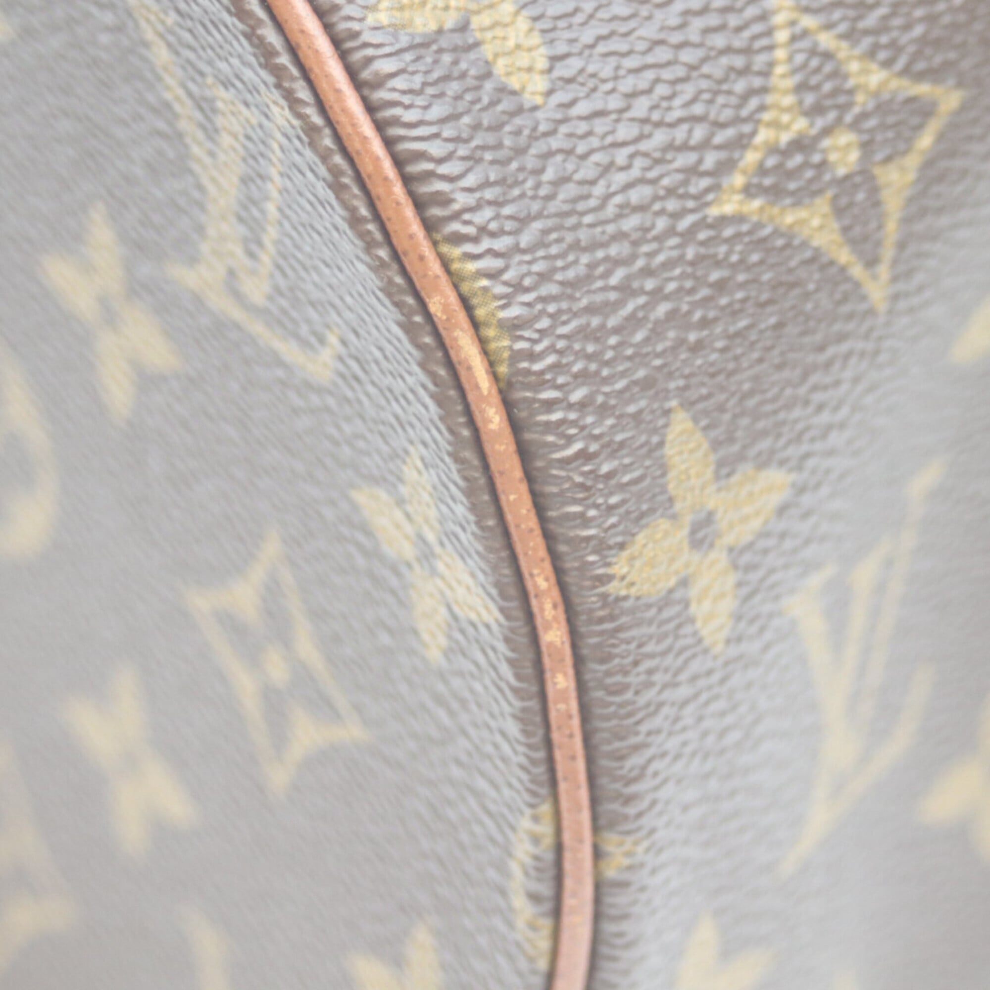 Louis Vuitton Brown Monogram Handbag (Pre-Owned)