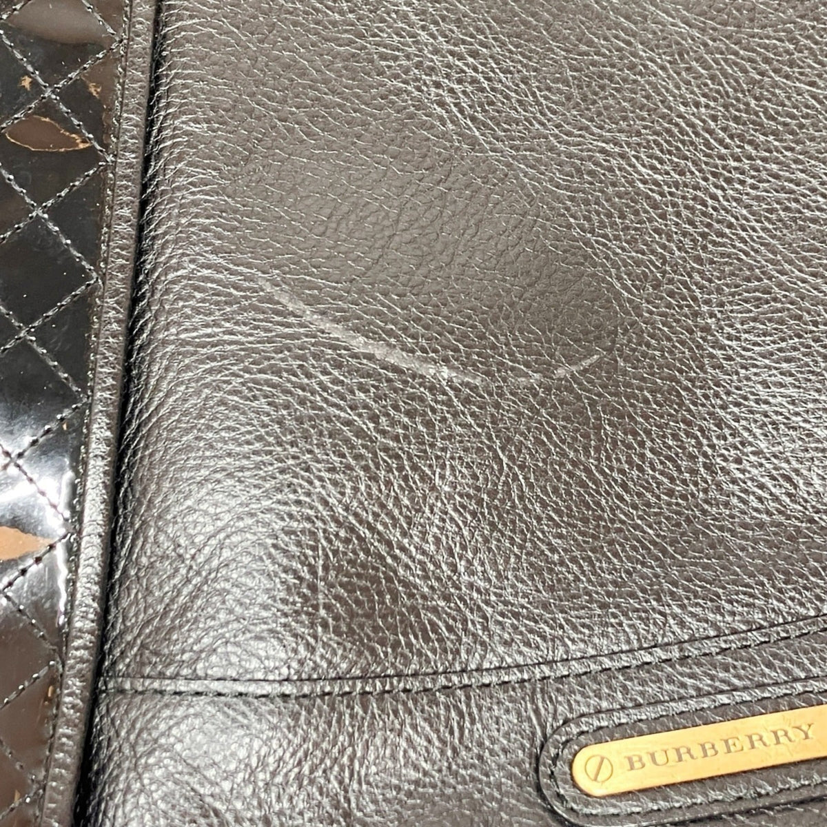 Burberry Black Leather Shoulder Bag (Pre-Owned)