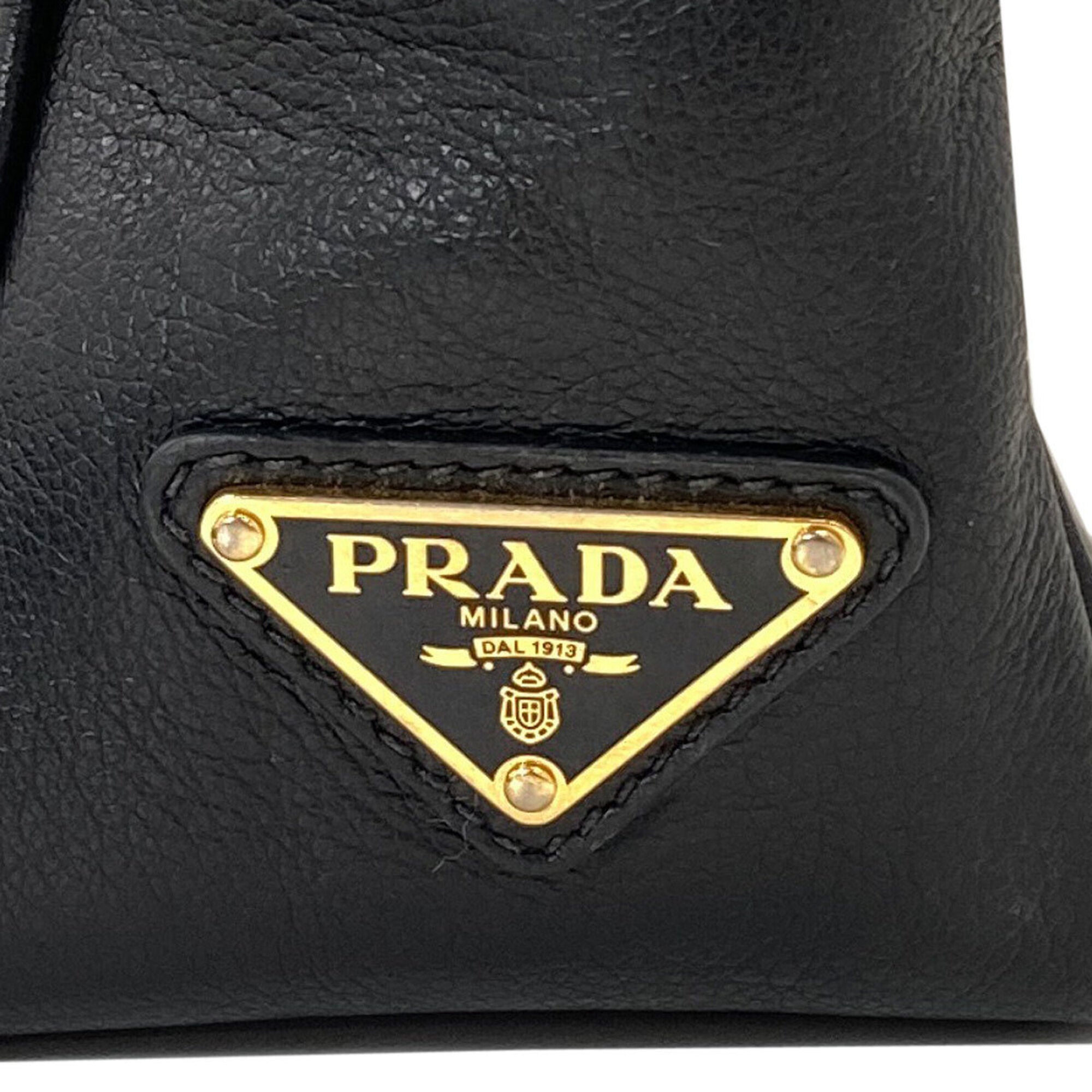 Prada Black Leather Shoulder Bag (Pre-Owned)