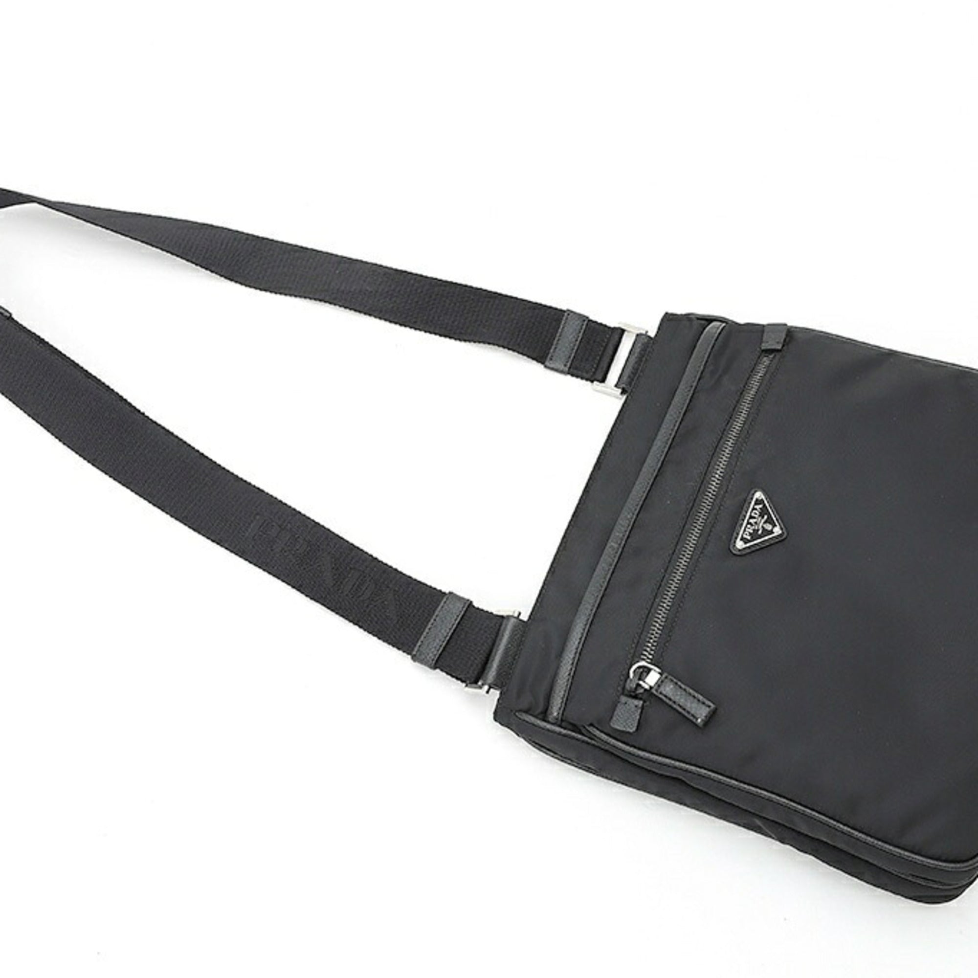 Prada Black Nylon Fabric Shoulder Bag (Pre-Owned)
