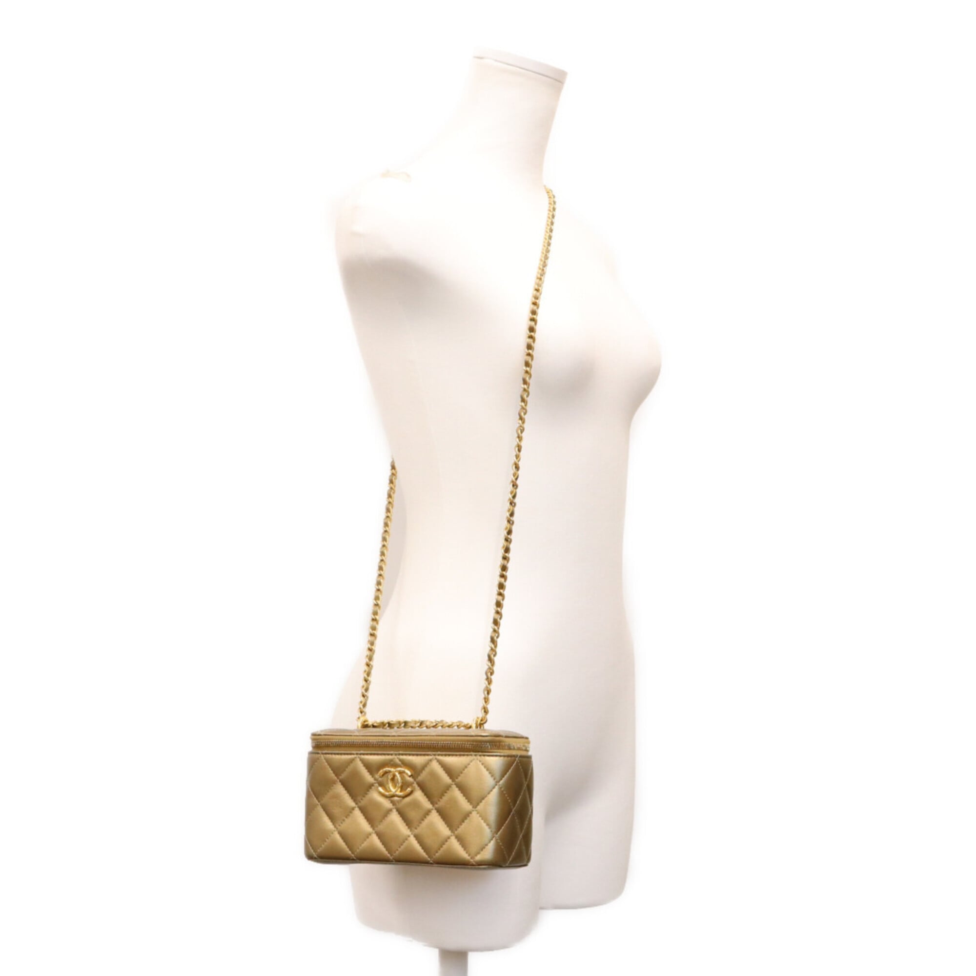 Chanel Gold Leather Shoulder Bag (Pre-Owned)