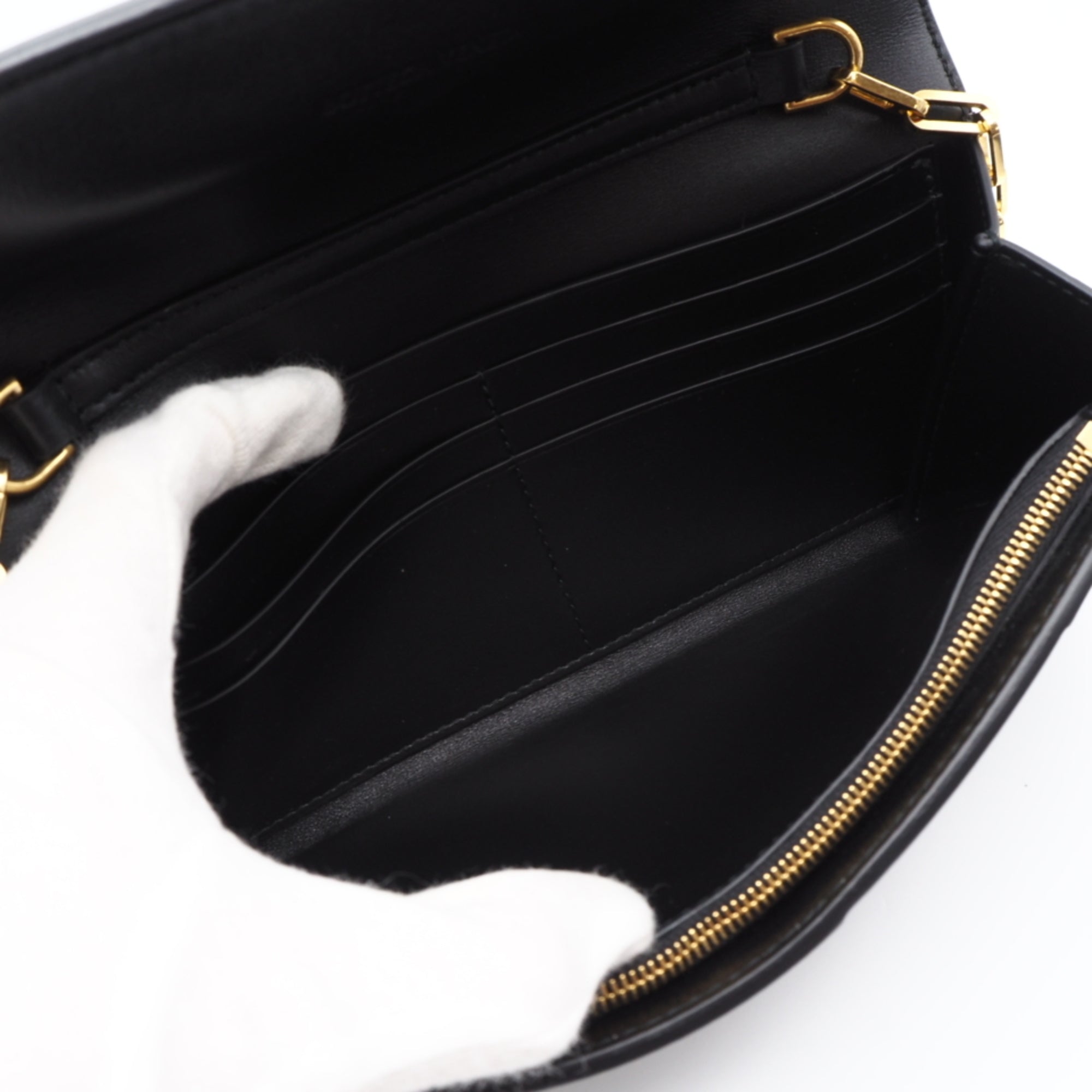 Bottega Veneta Black Leather Chain/Shoulder Wallet (Pre-Owned)