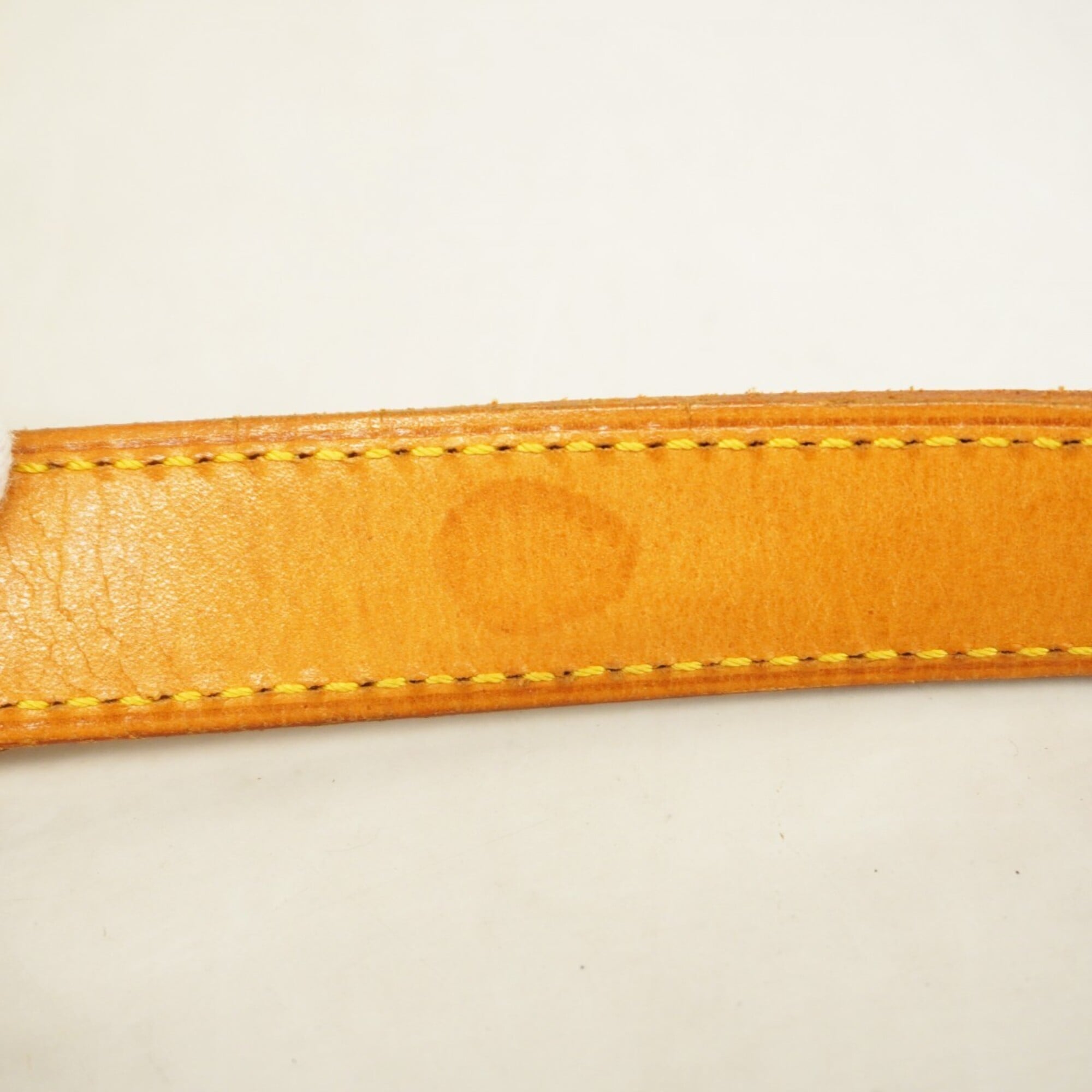 Louis Vuitton Brown Shoulder Bag (Pre-Owned)