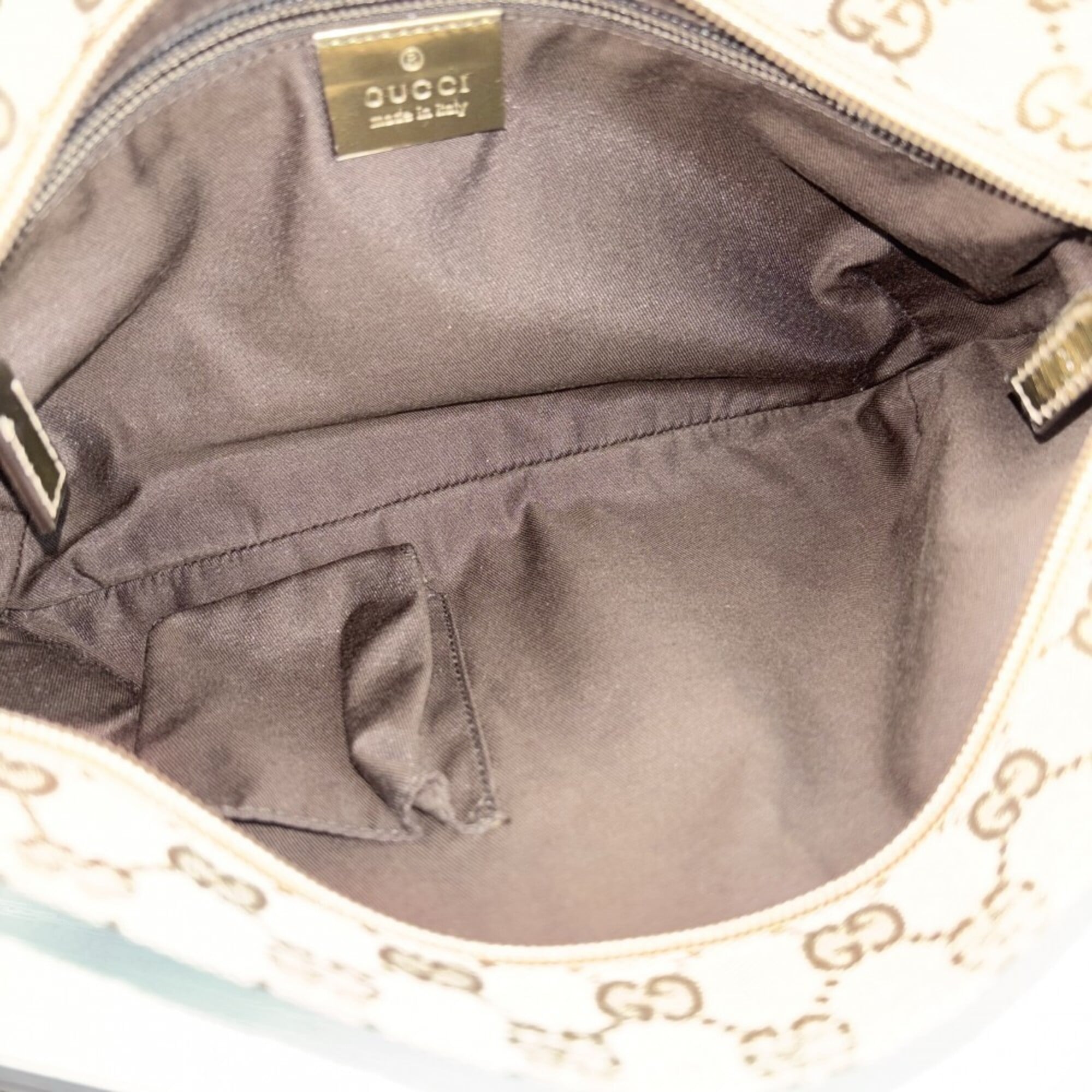 Gucci Beige Beige Gold Gg Canvas Shoulder Bag (Pre-Owned)