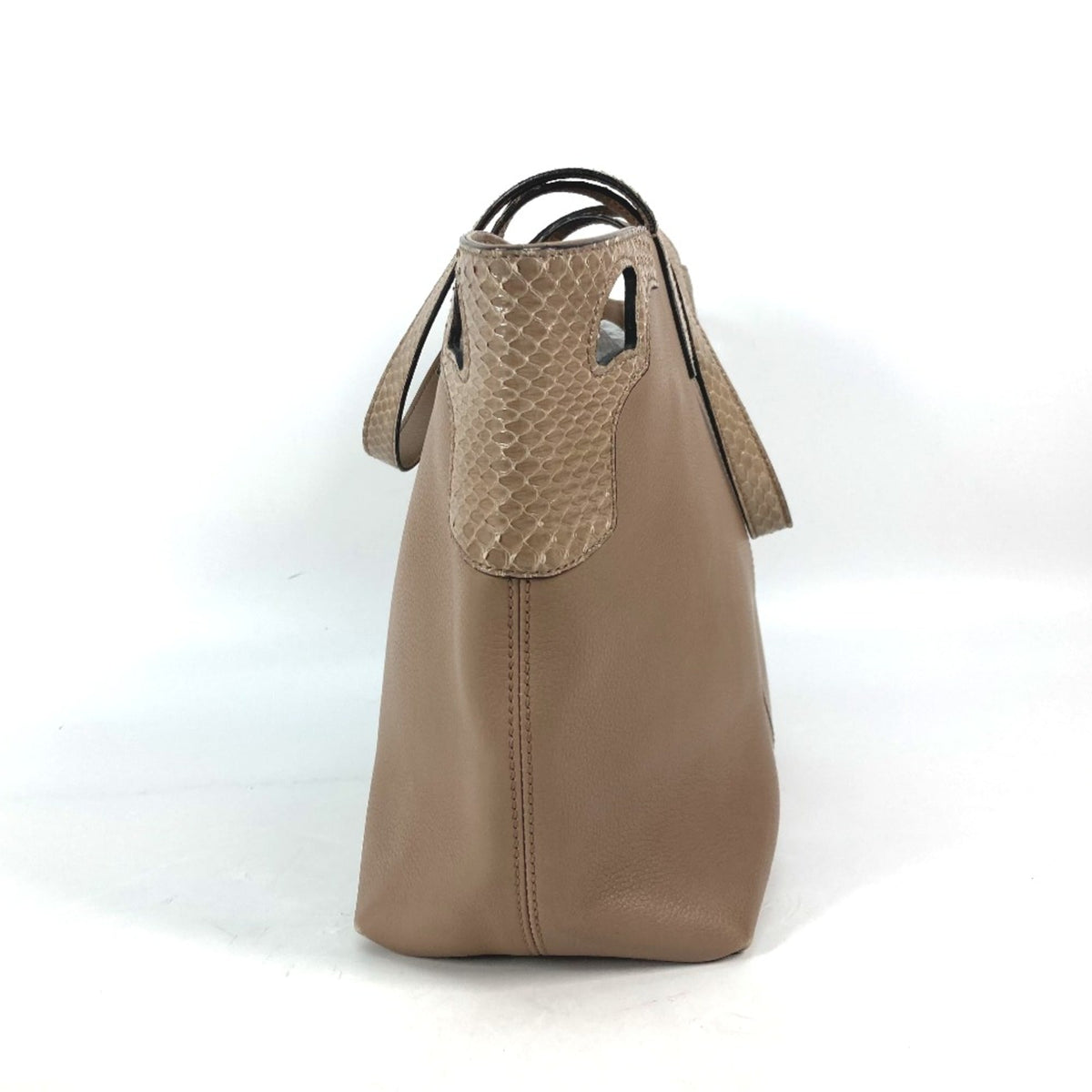 Cartier Beige Leather Shoulder Bag (Pre-Owned)