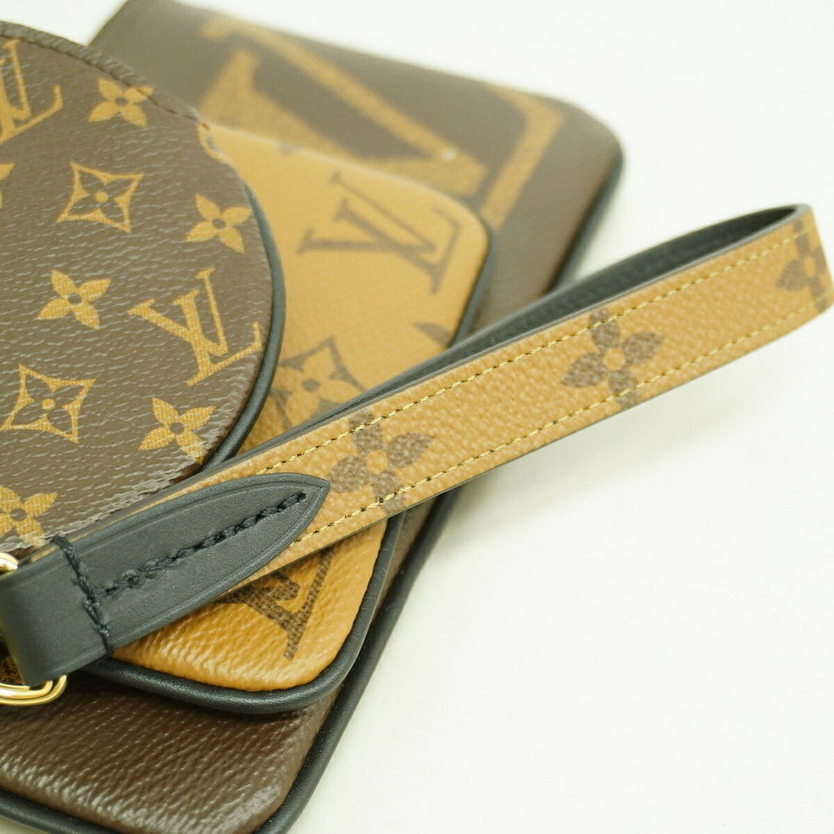 Louis Vuitton Brown Pouch (Pre-Owned)