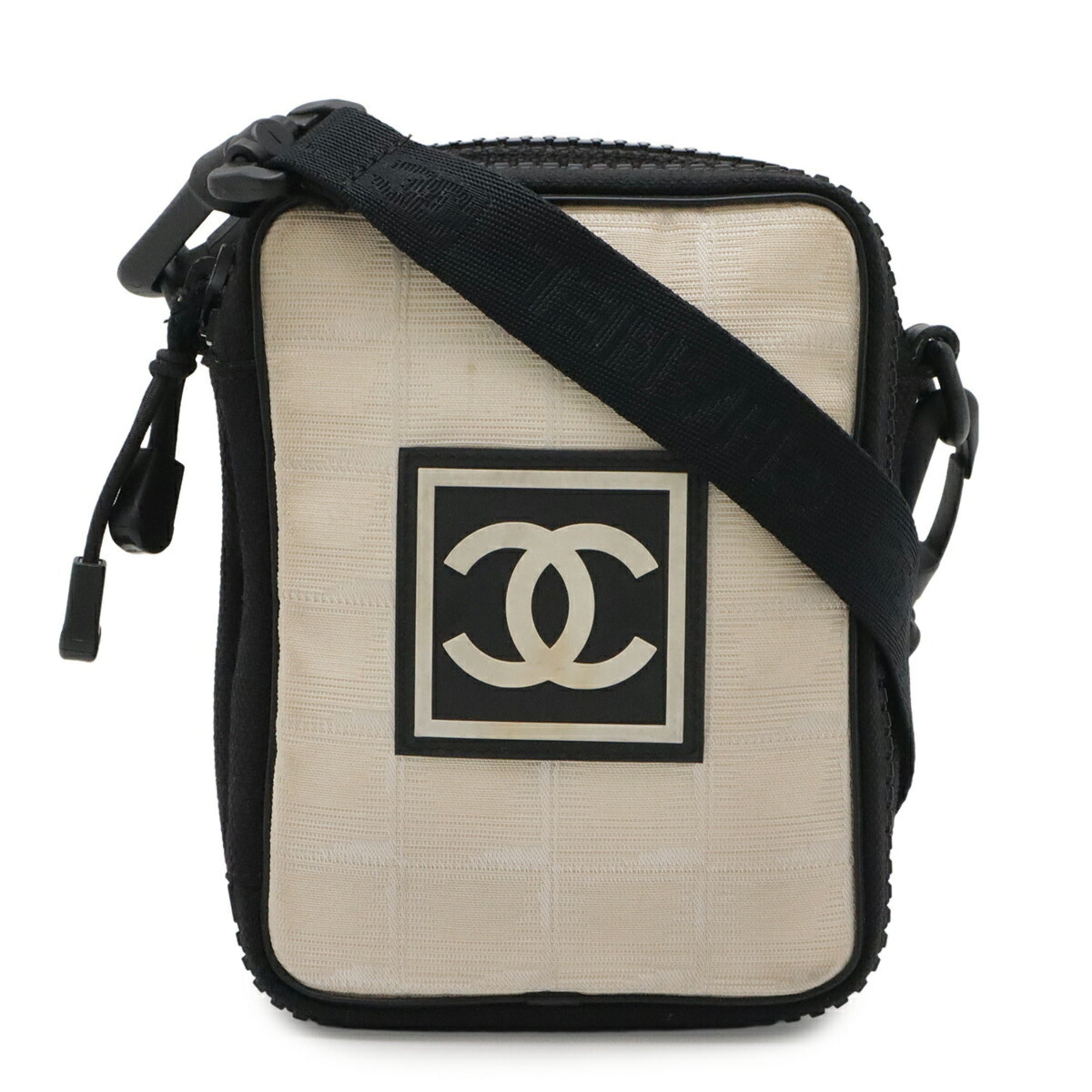Chanel Black Ivory Nylon Jacquard Shoulder Bag (Pre-Owned)