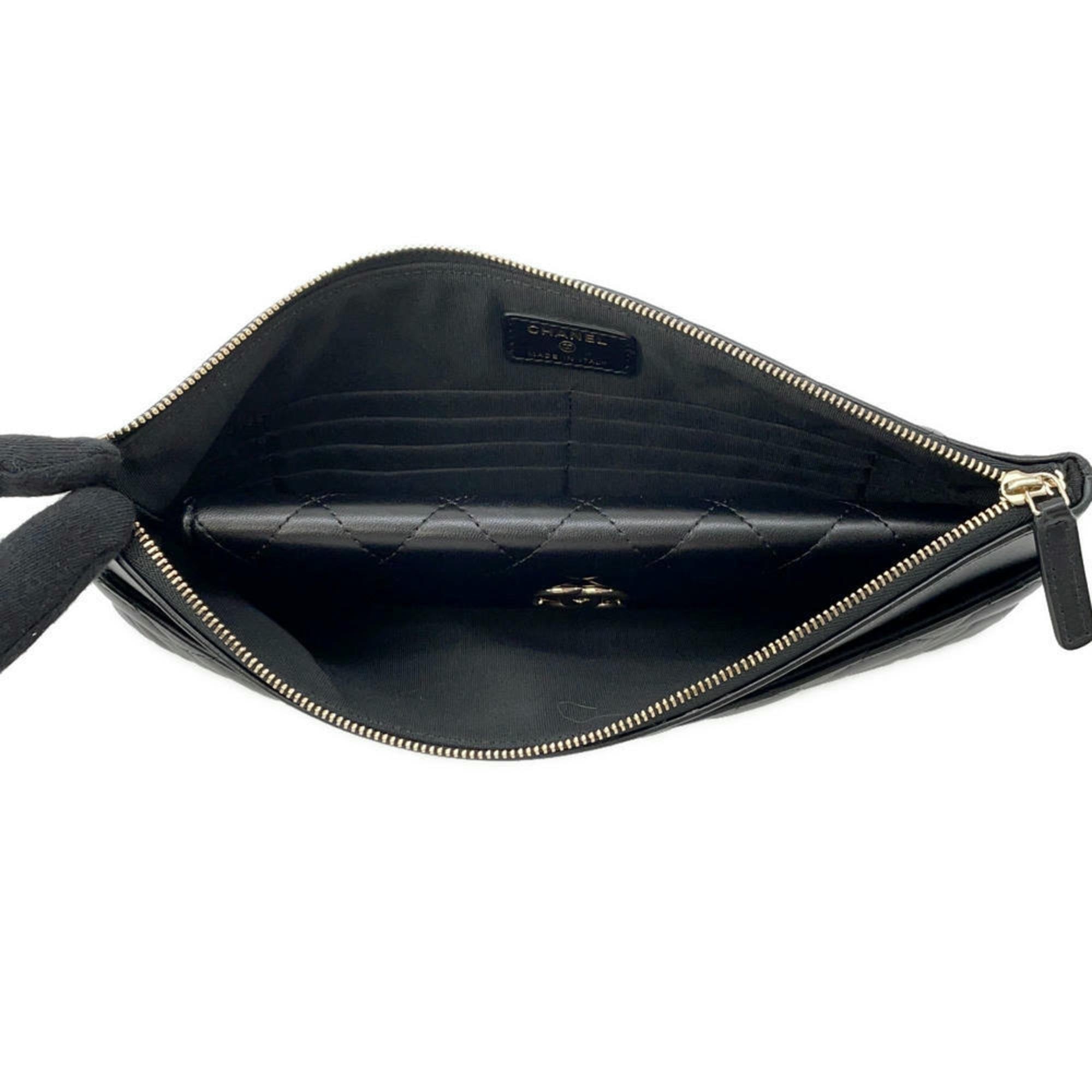 Chanel Black Leather Clutch Bag (Pre-Owned)