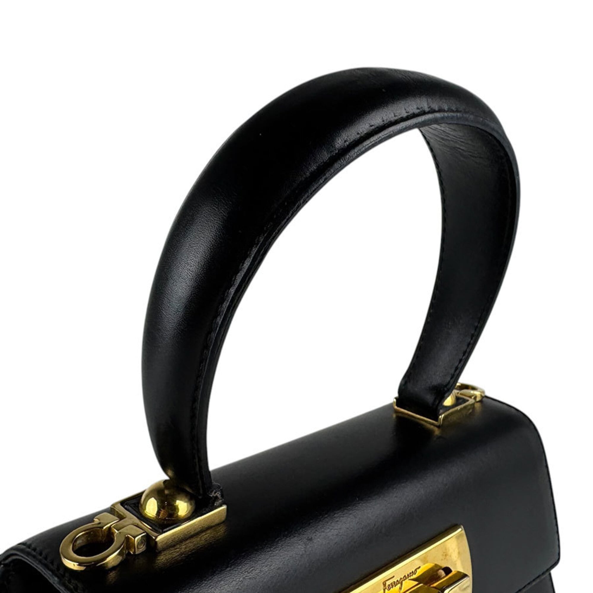 Salvatore Ferragamo Black Leather Handbag Shoulder Bag (Pre-Owned)