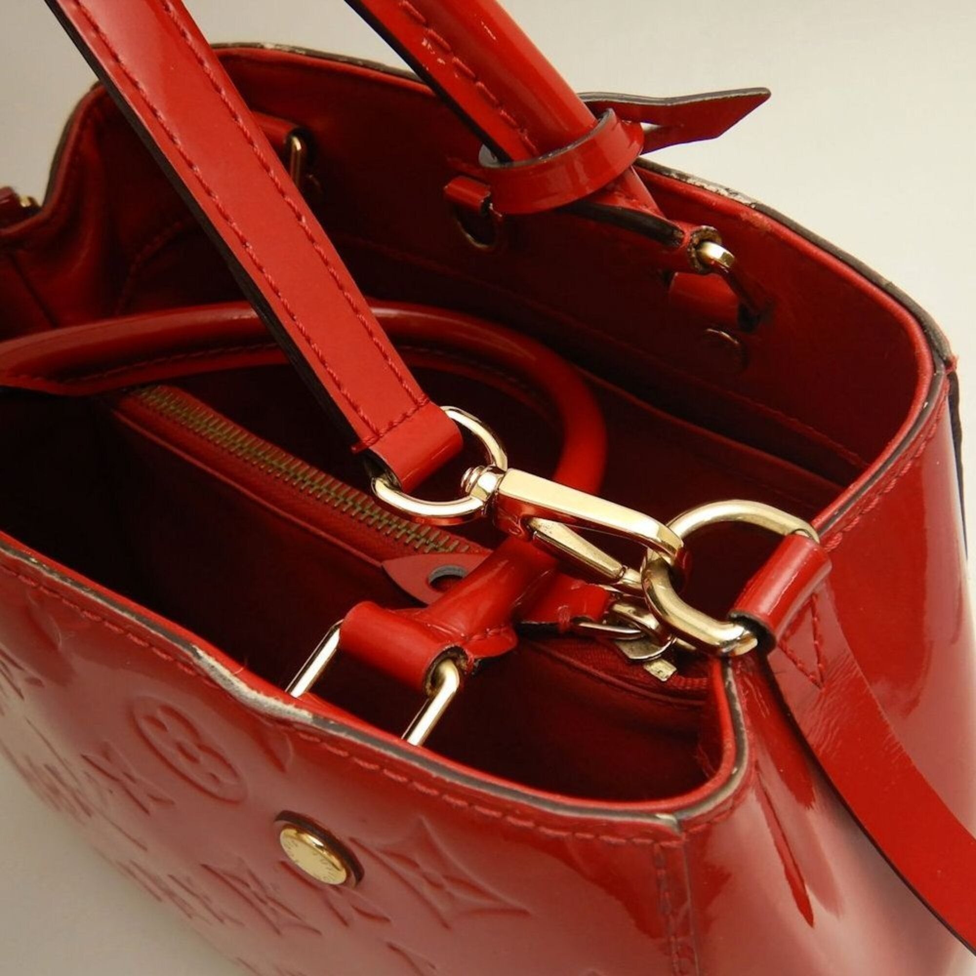 Louis Vuitton Cerise Patent Leather Handbag (Pre-Owned)