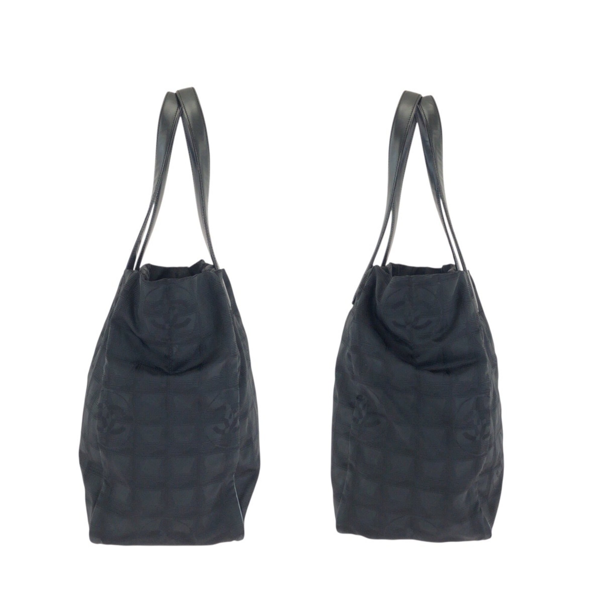Chanel Black New Travel Line Shoulder Bag Tote Bag (Pre-Owned)