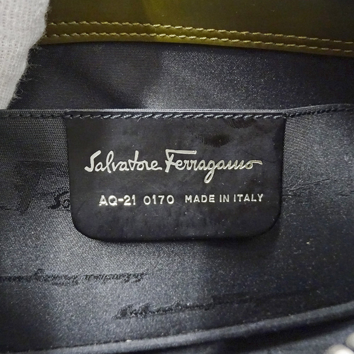 Salvatore Ferragamo Brown Khaki Leather Shoulder Bag (Pre-Owned)