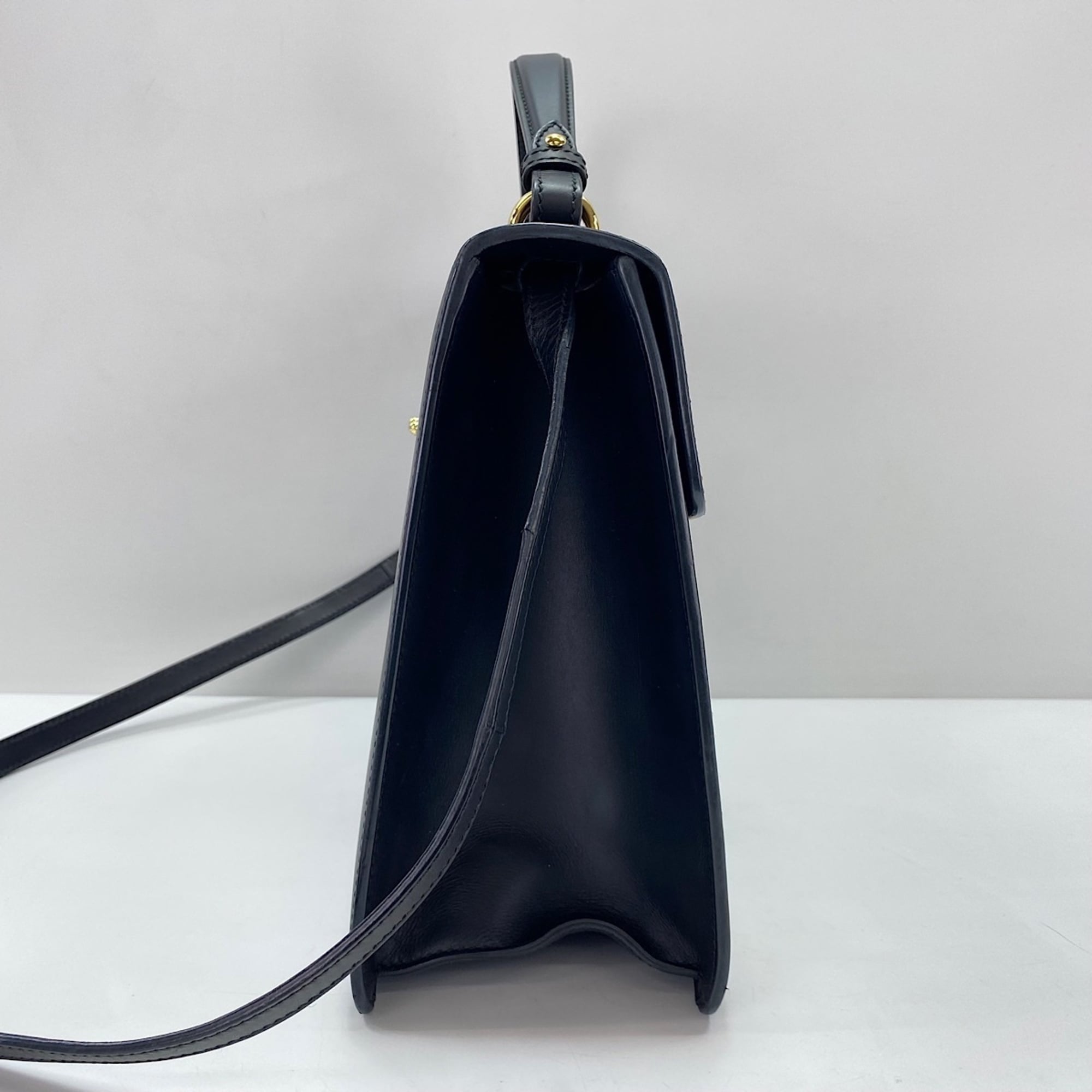 Gucci Navy Handbag (Pre-Owned)