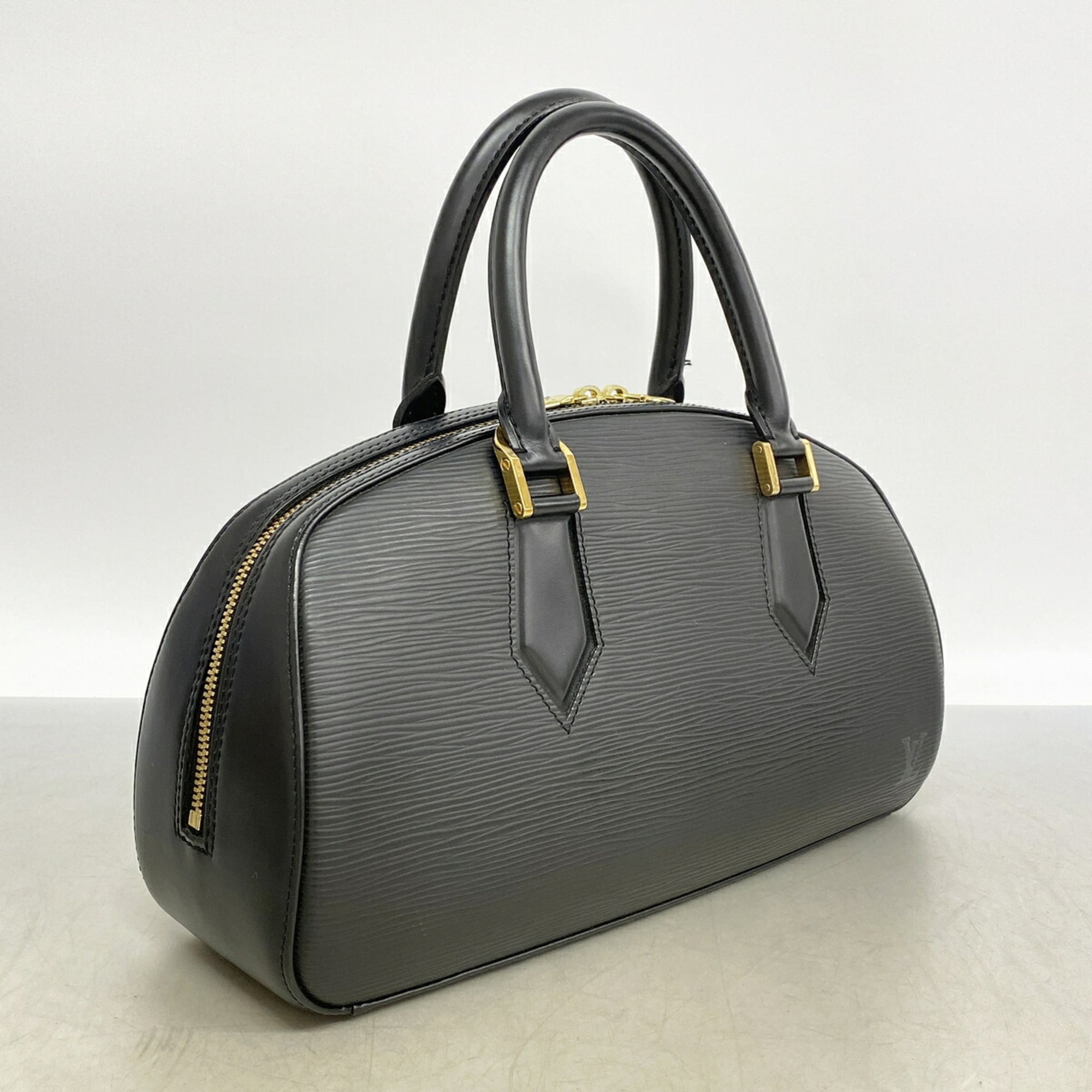 Louis Vuitton Noir Handbag (Pre-Owned)