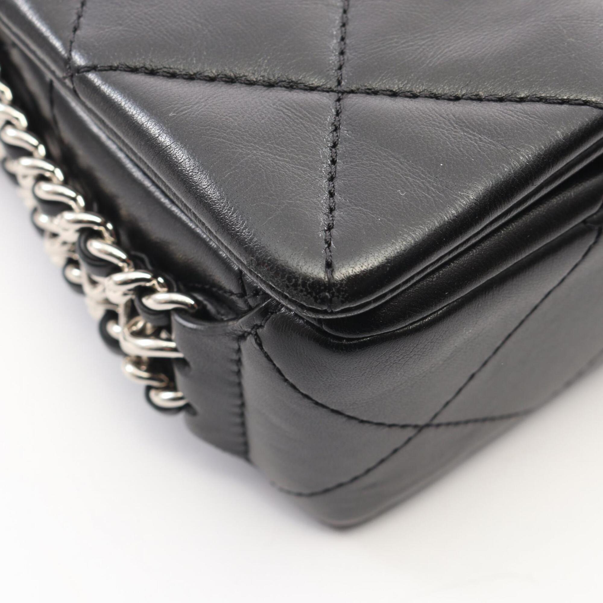 Chanel Black Leather Handbag Shoulder Bag (Pre-Owned)