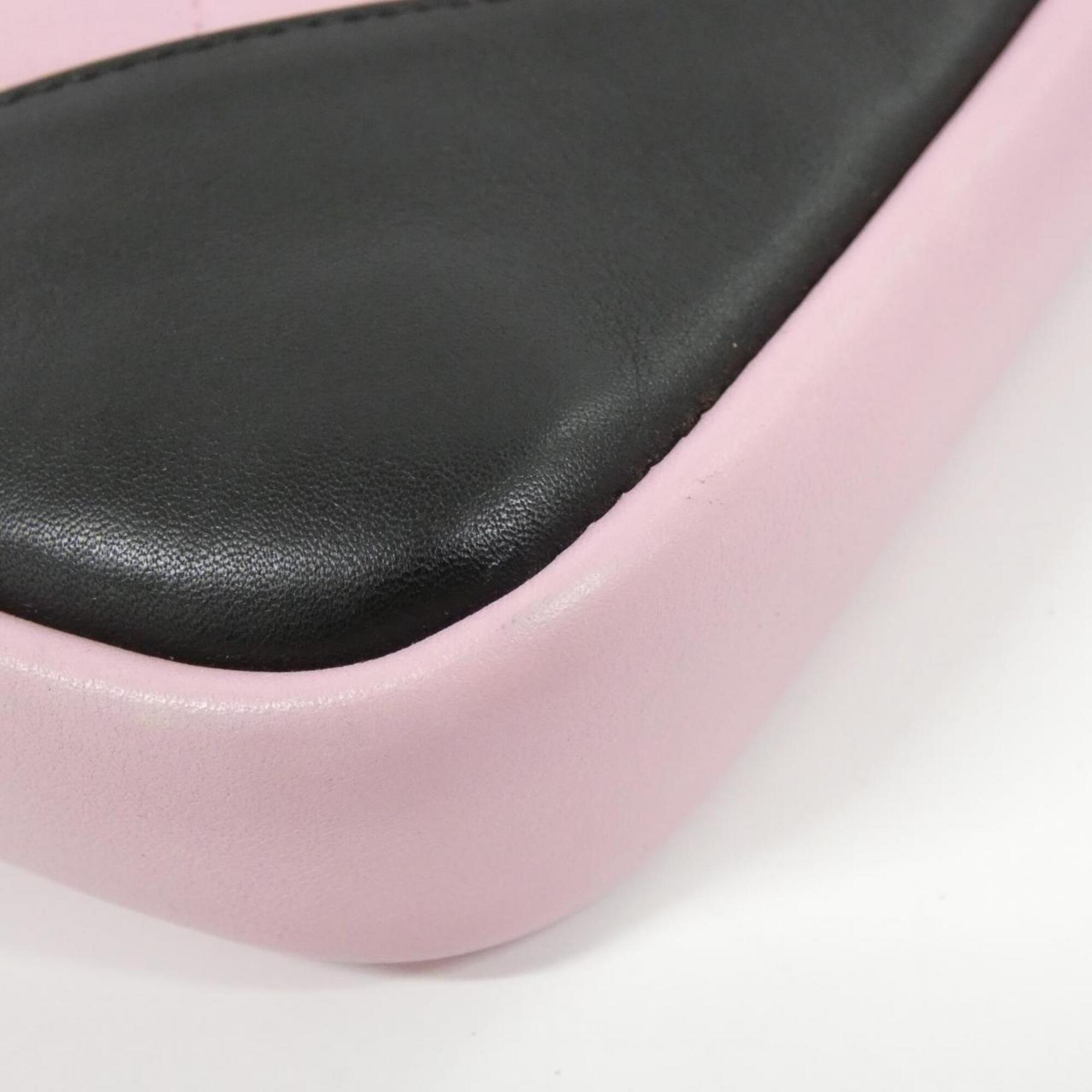 Chanel Black Pink Leather Shoulder Bag (Pre-Owned)