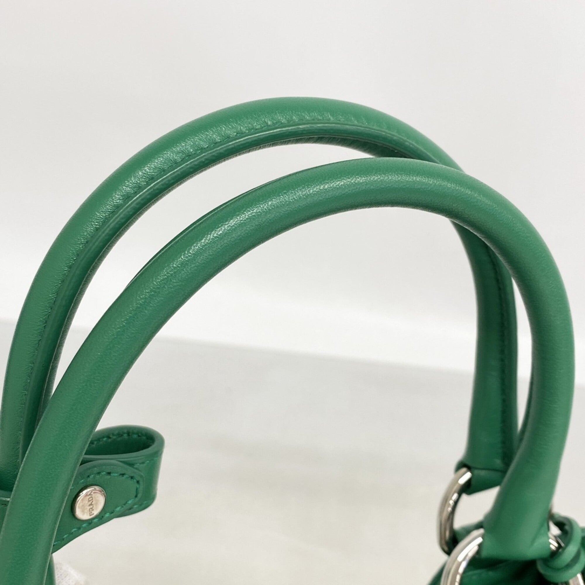 Prada Green Leather Handbag (Pre-Owned)