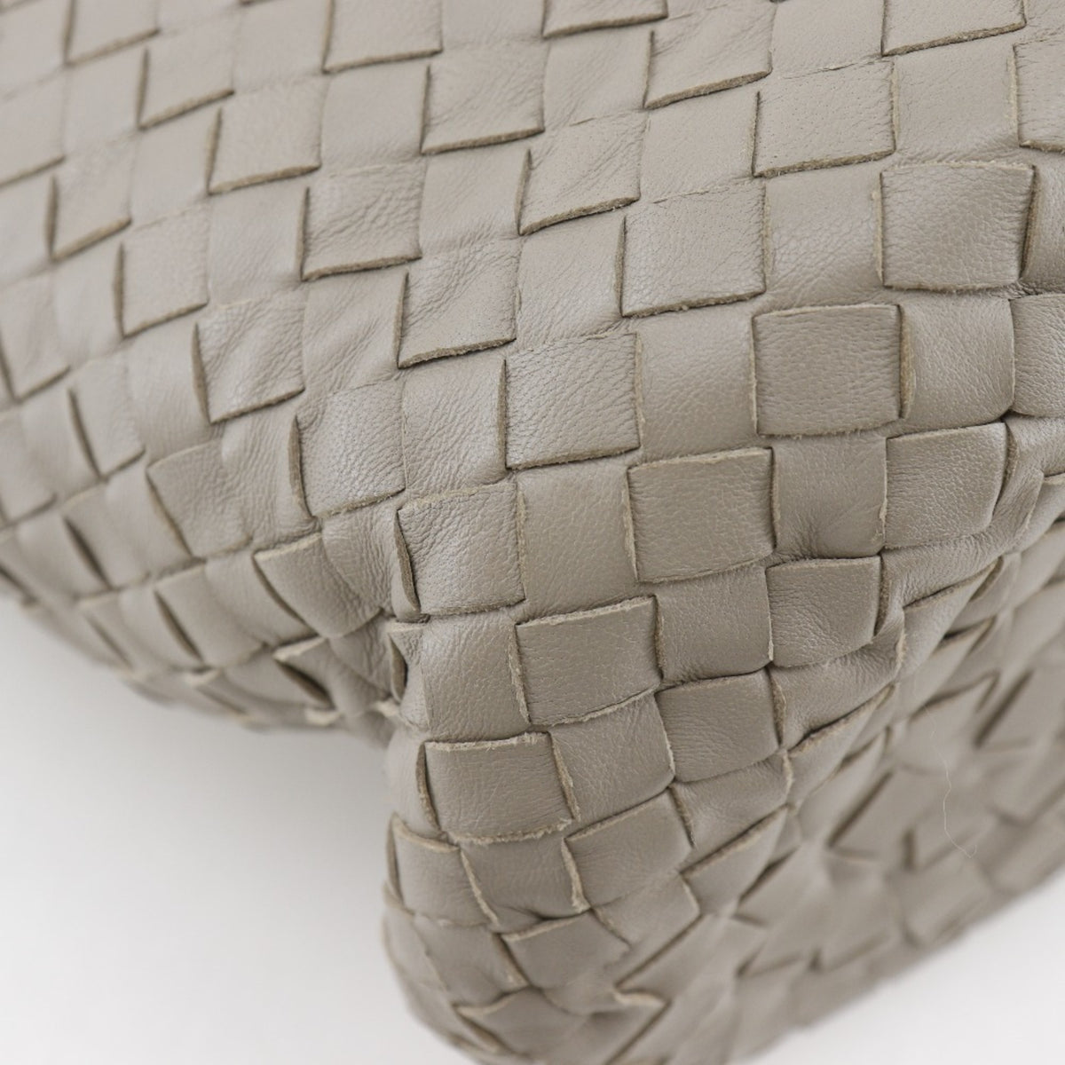 Bottega Veneta Gray Intrecciato Shoulder Bag (Pre-Owned)