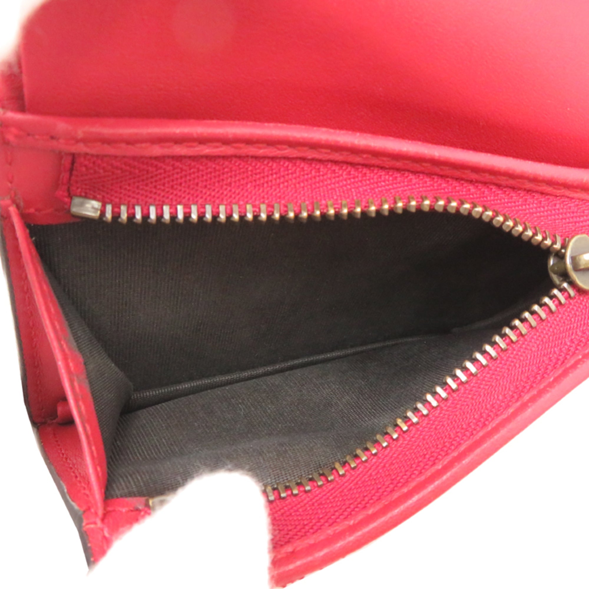 Gucci Beige Leather Wallet (Bi-Fold) (Pre-Owned)