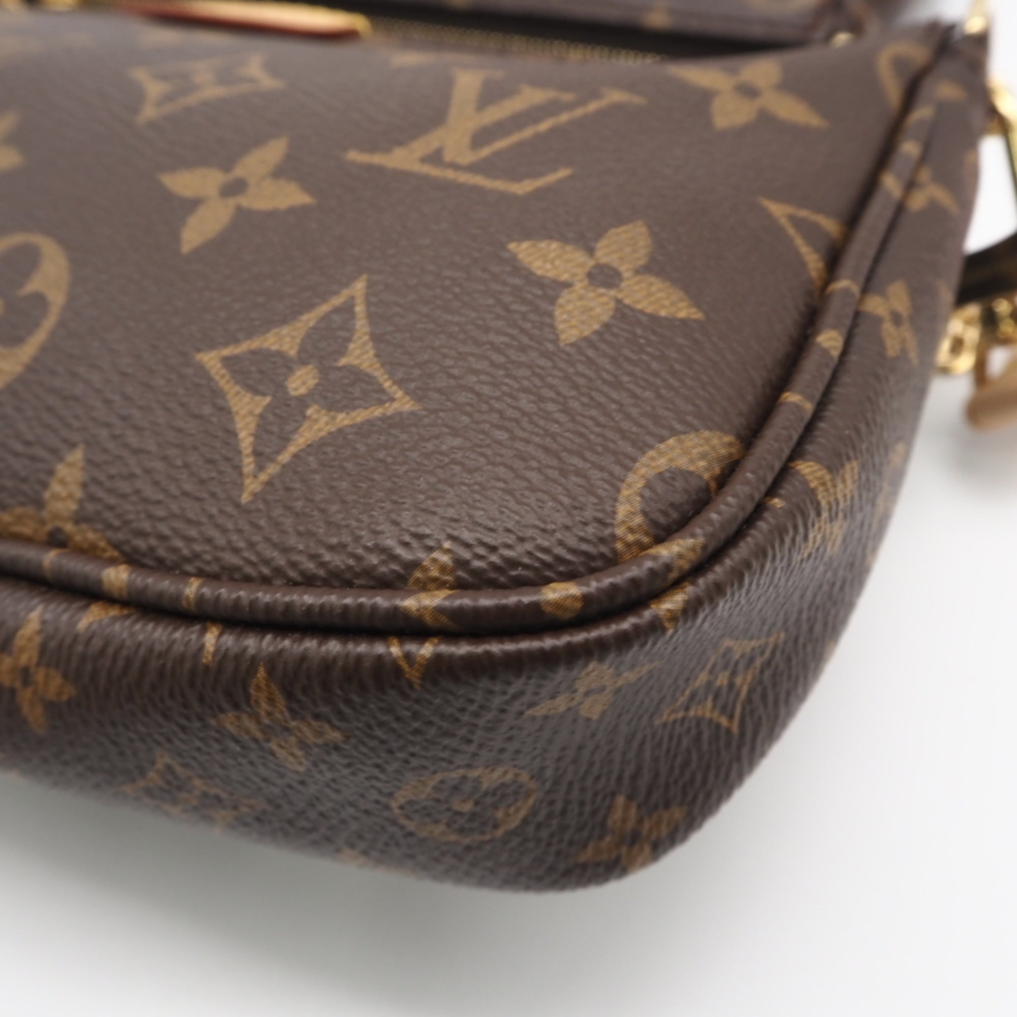 Louis Vuitton Beige Pink Brown Monogram Rose Clair Leather Coated Canvas Pochette Pouch Shoulder Bag (Pre-Owned)
