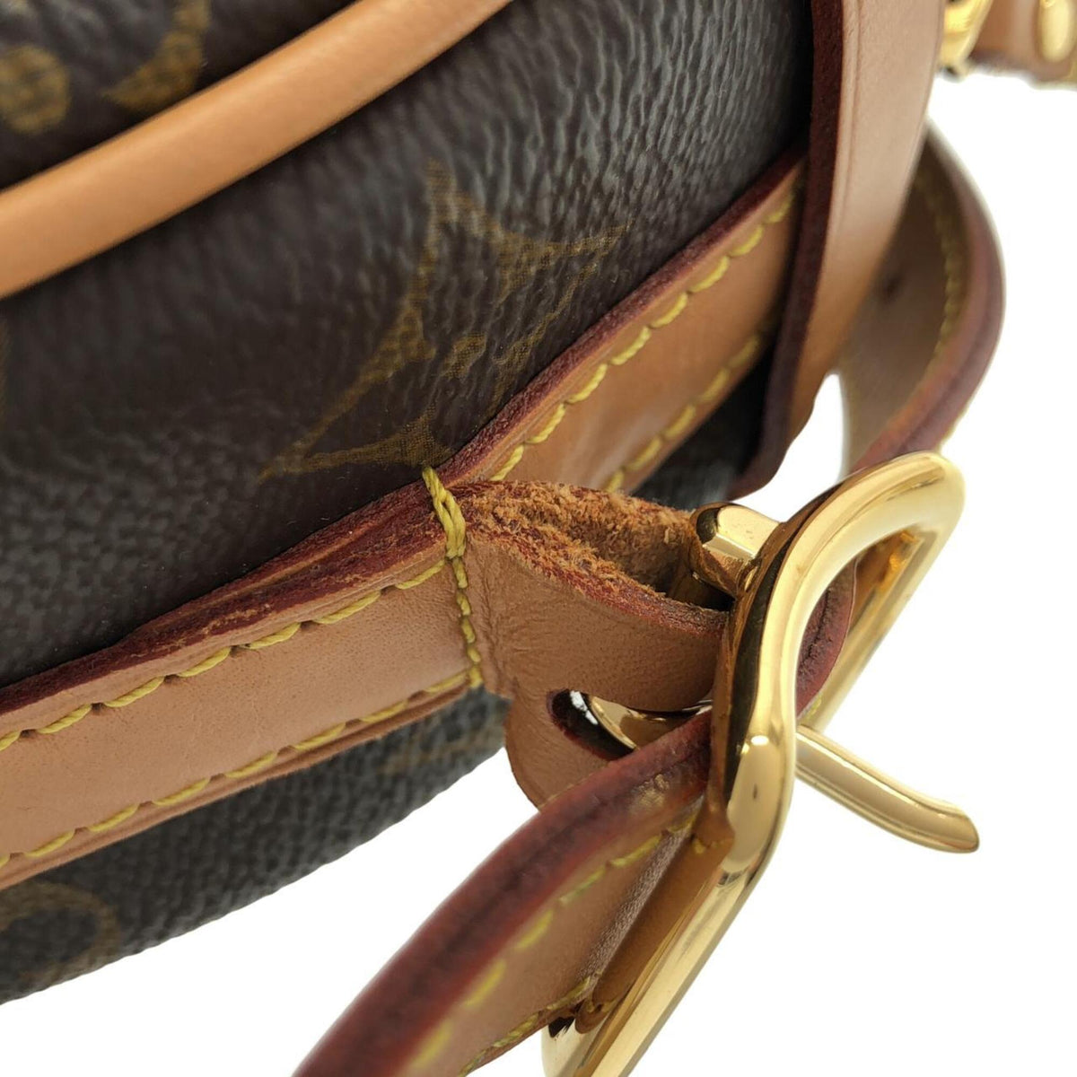 Louis Vuitton Brown Coated Canvas Shoulder Bag (Pre-Owned)