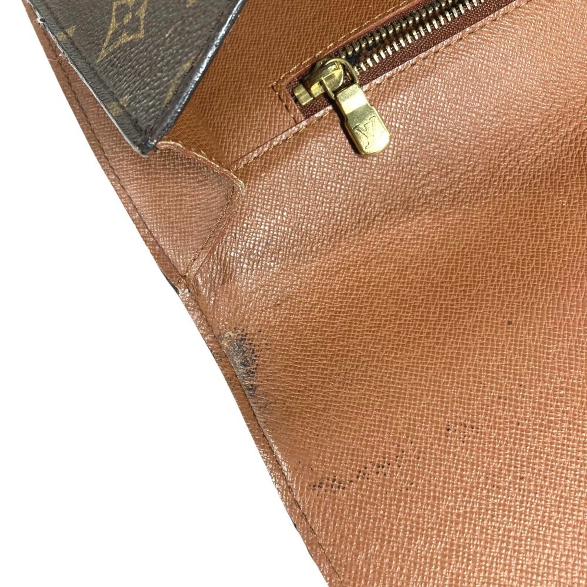 Louis Vuitton Brown Monogram Canvas Clutch Bag (Pre-Owned)