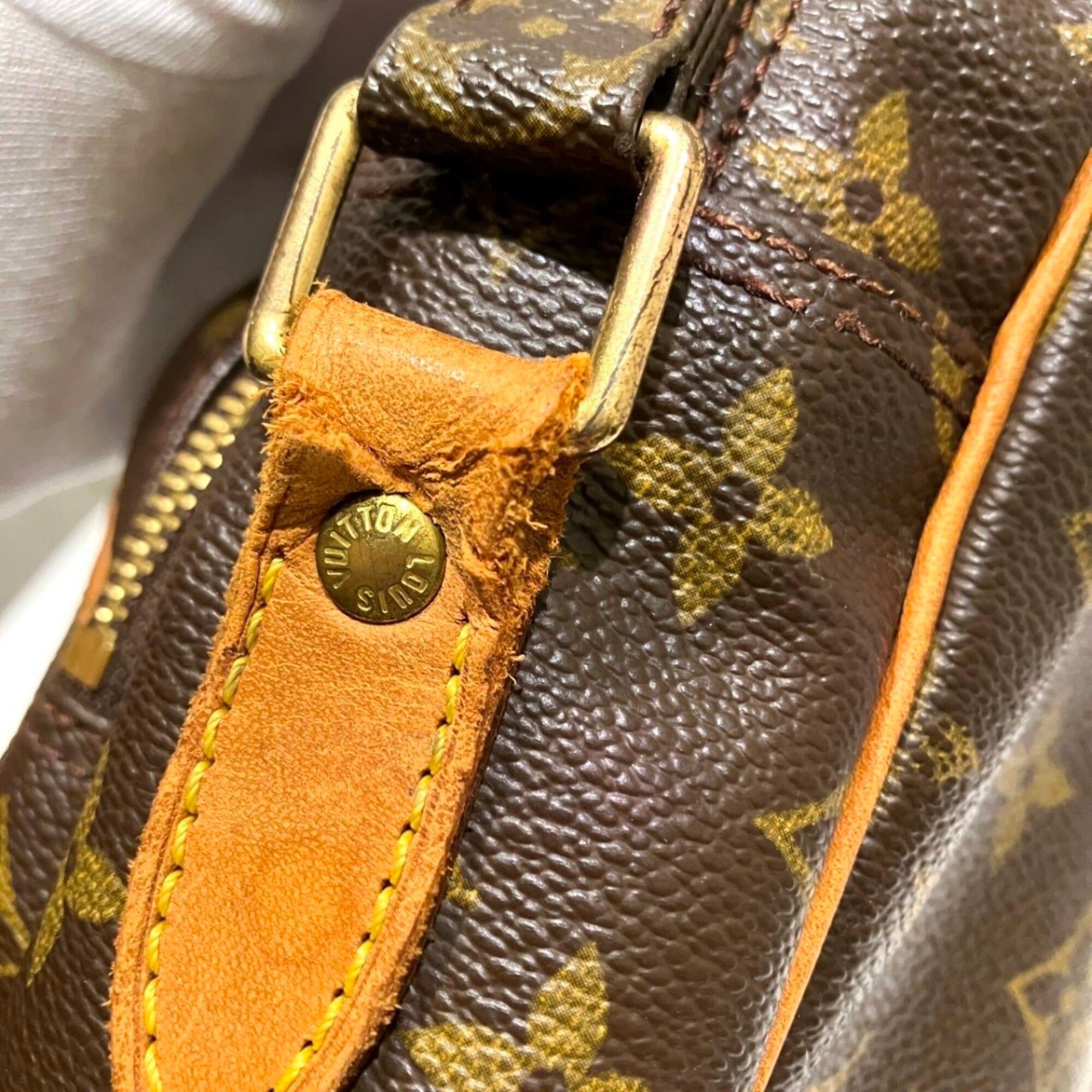 Louis Vuitton Brown Galle Monogram Monogram Shoulder Bag (Pre-Owned)
