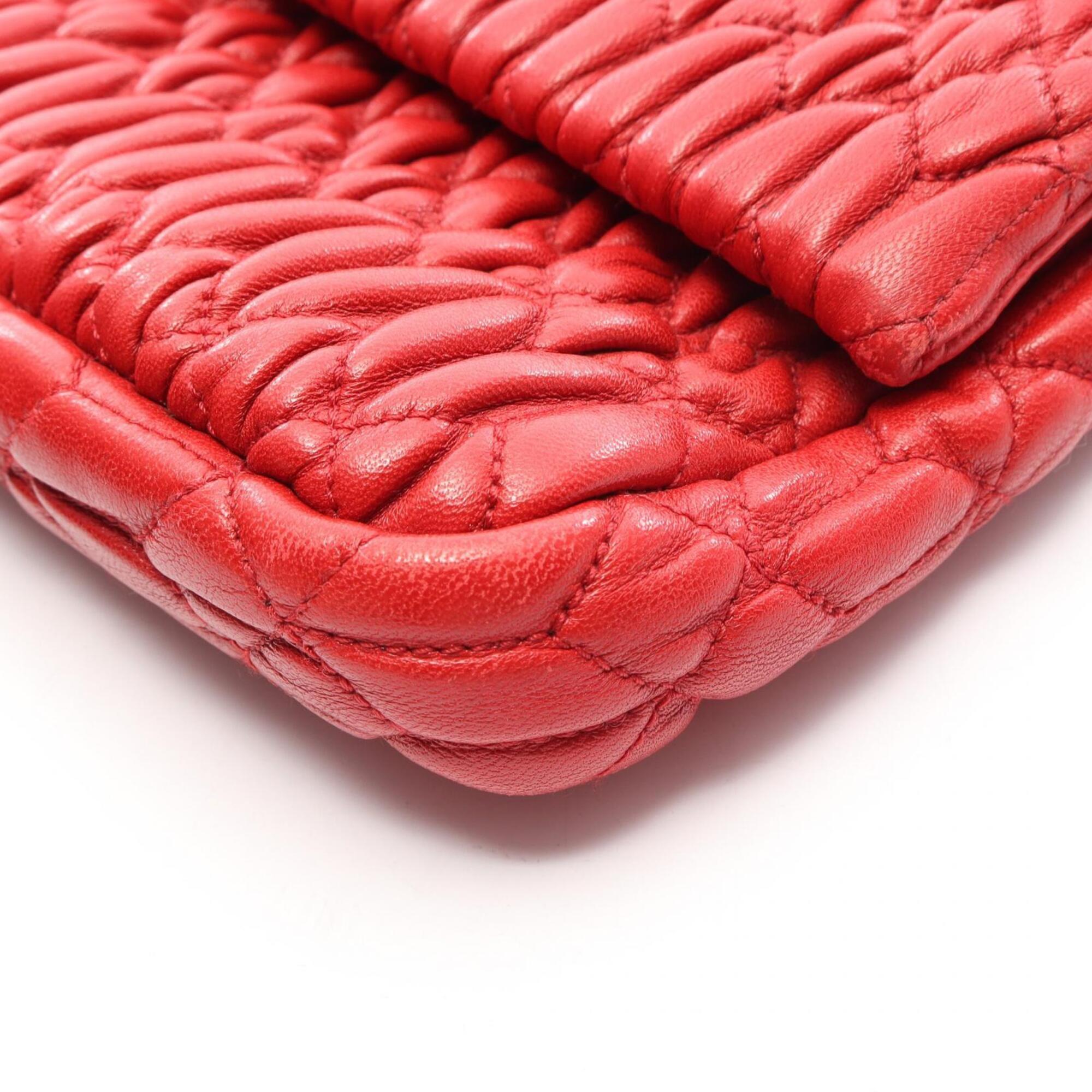 Miu Miu Matelasse Red Color Leather Handbag Shoulder Bag (Pre-Owned)