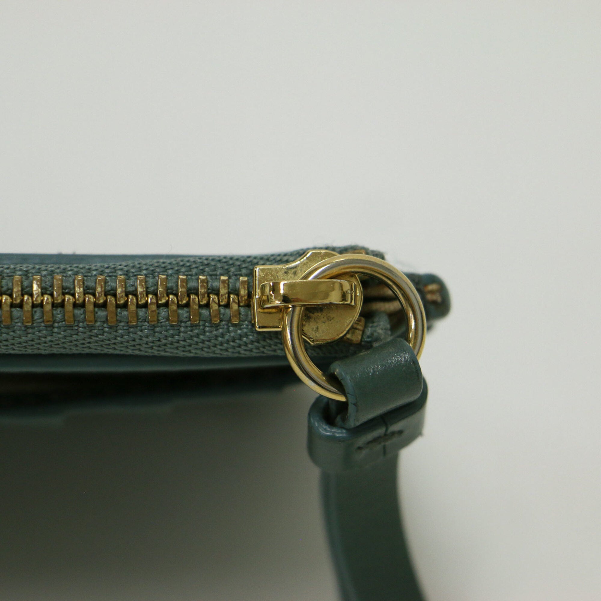 Chloé Green Leather Coin Purse/Coin Case (Pre-Owned)