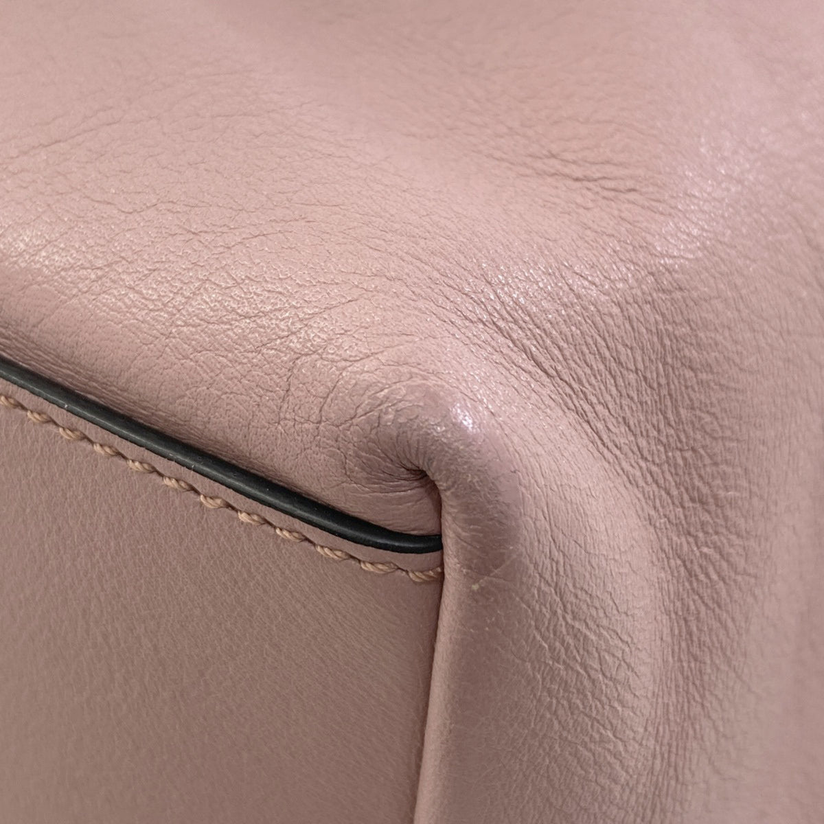 Tod's Pink Leather Handbag (Pre-Owned)