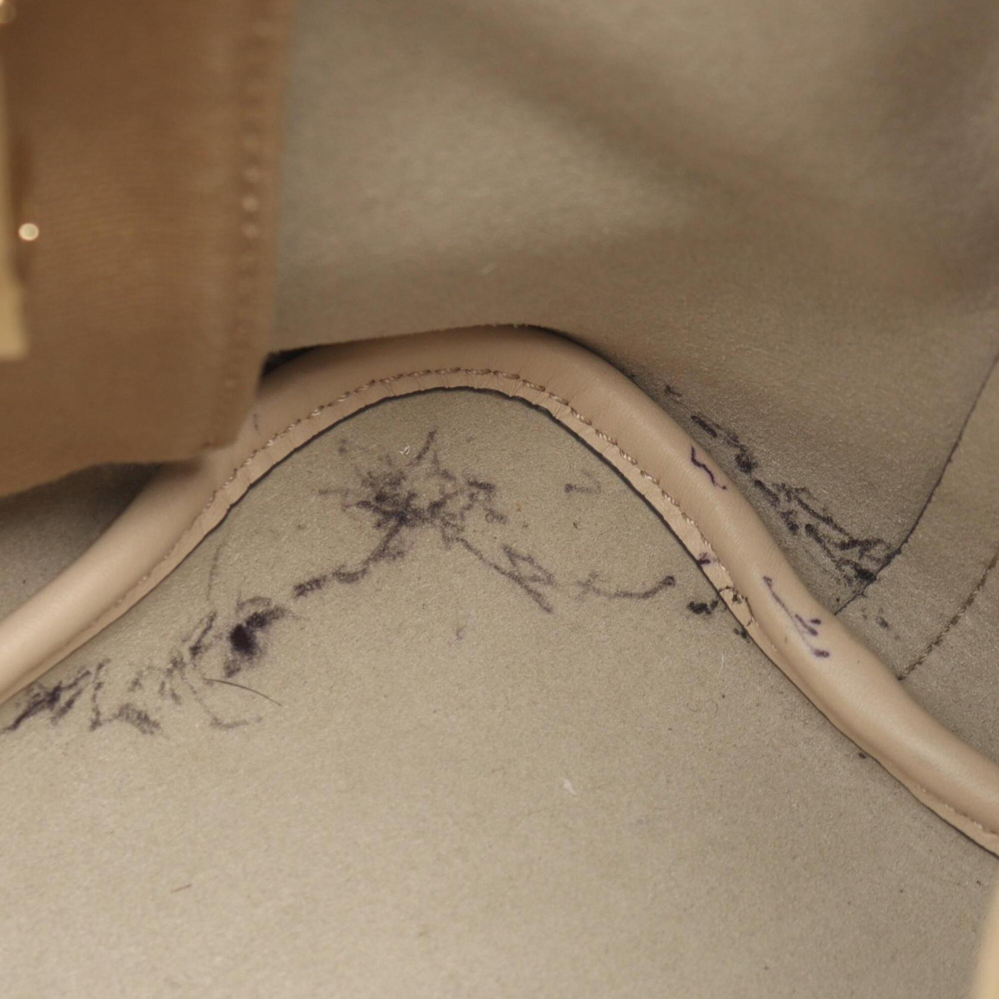 Chloé Beige Ivory Leather Handbag (Pre-Owned)