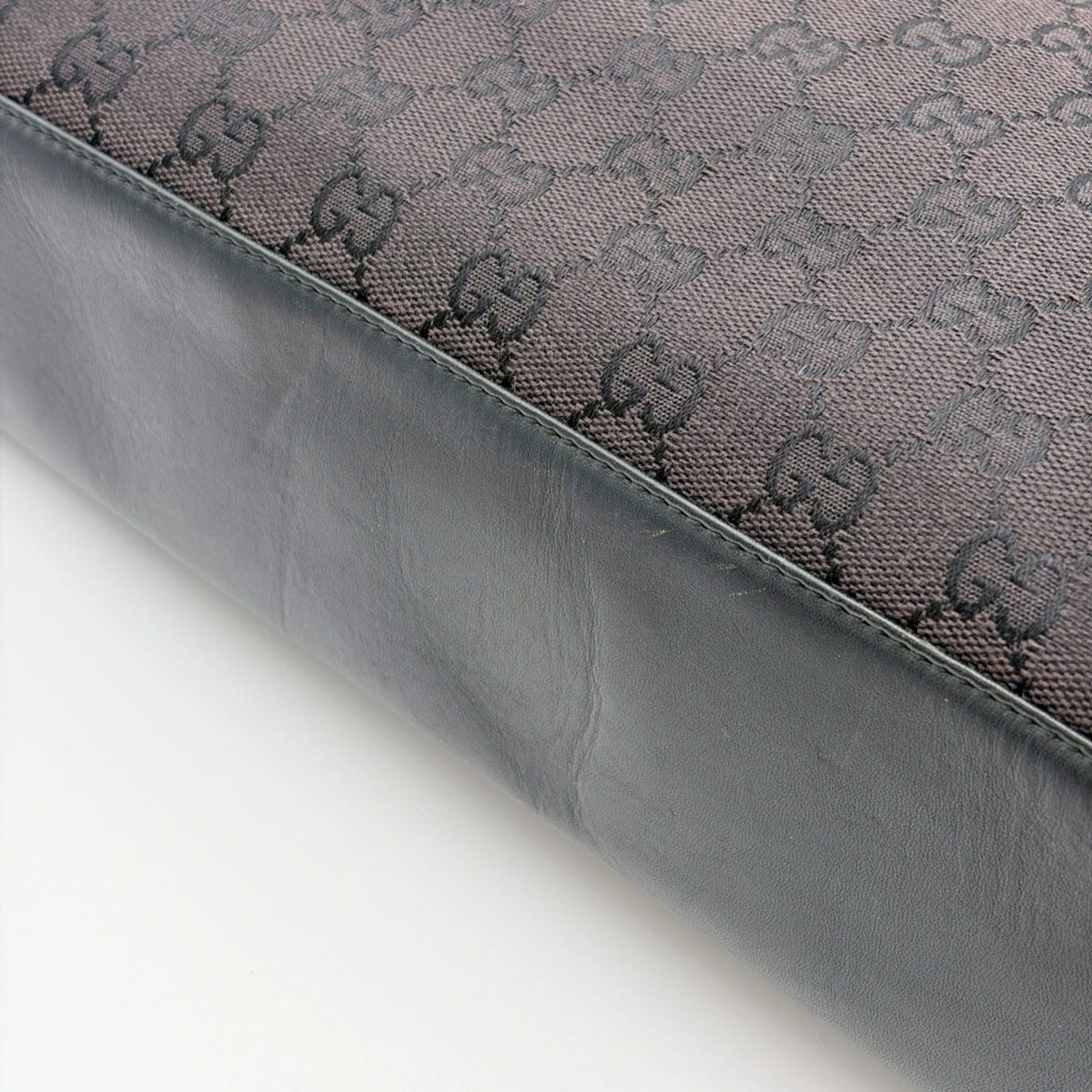 Gucci Gg Canvas Black Gg Canvas Leather Tote Bag (Pre-Owned)