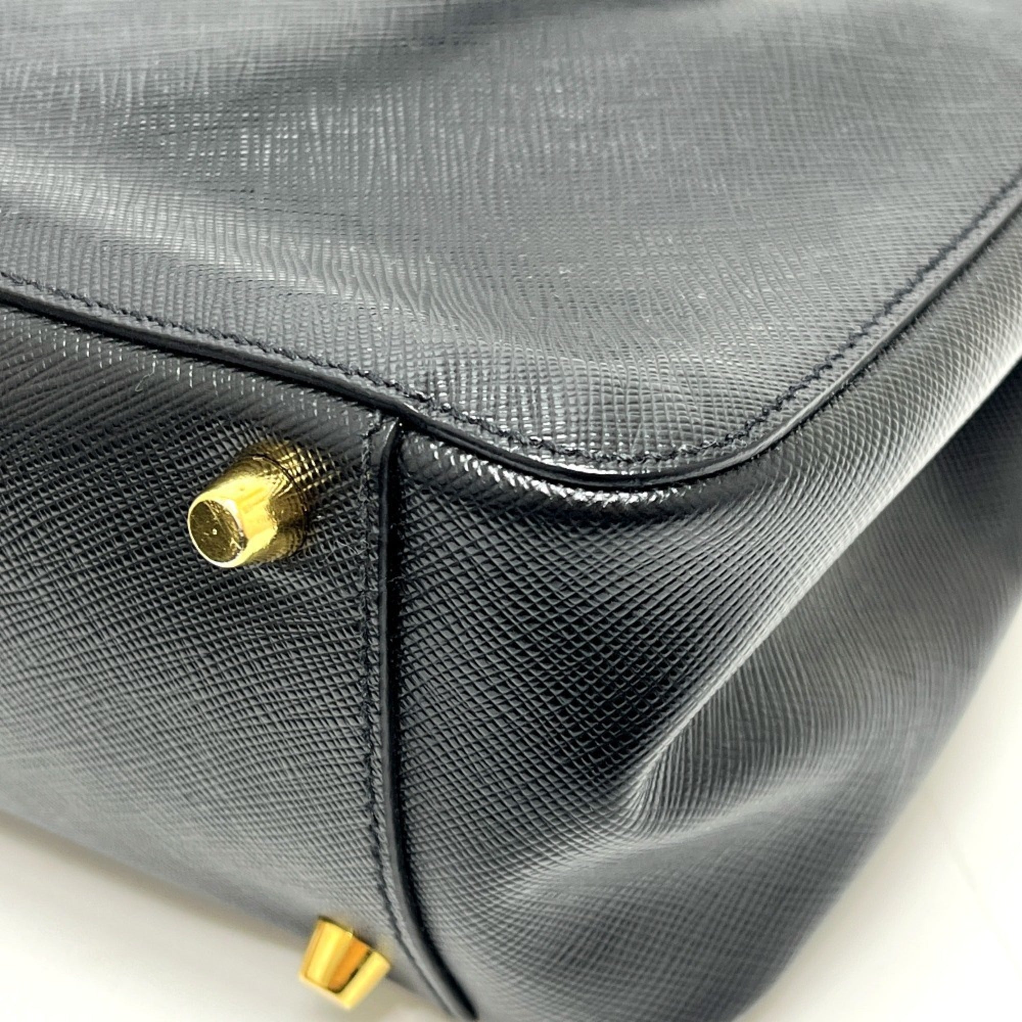 Prada Saffiano Black Leather Handbag (Pre-Owned)