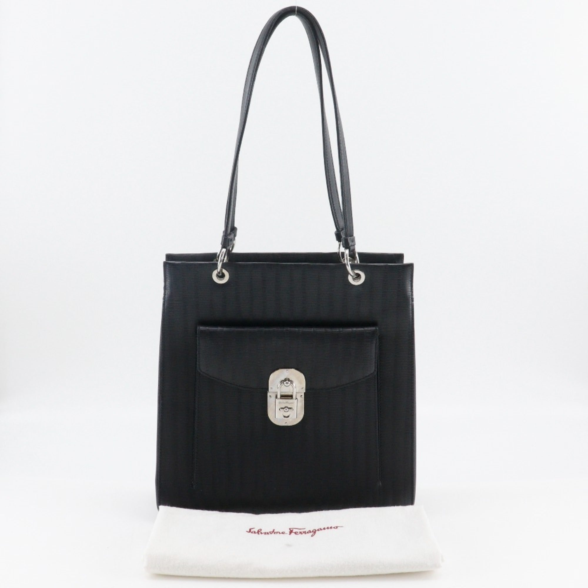 Salvatore Ferragamo Gancini Black Leather Shoulder Bag (Pre-Owned)