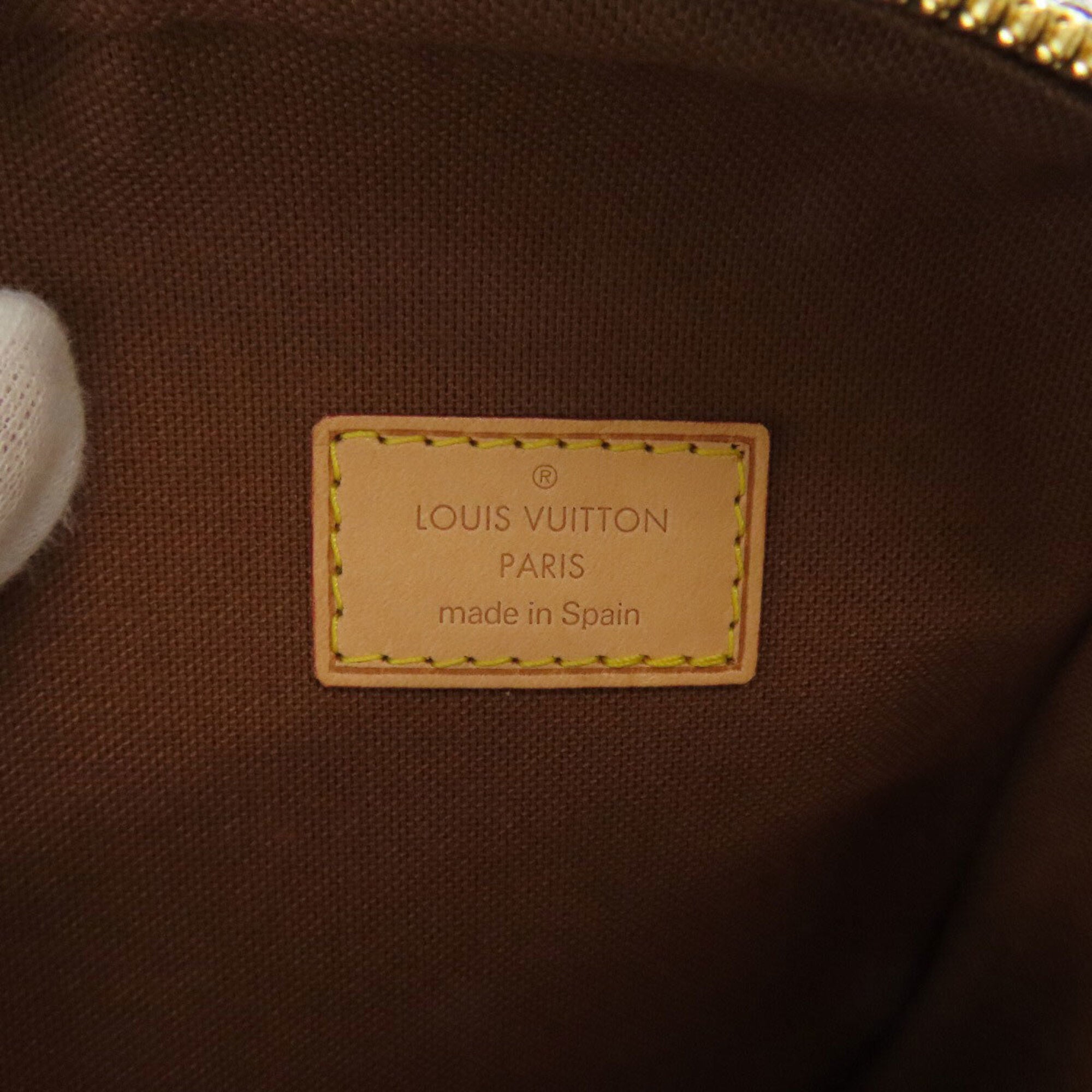 Louis Vuitton Monogram Monogram Monogram Pochette Sling Bag (Pre-Owned)